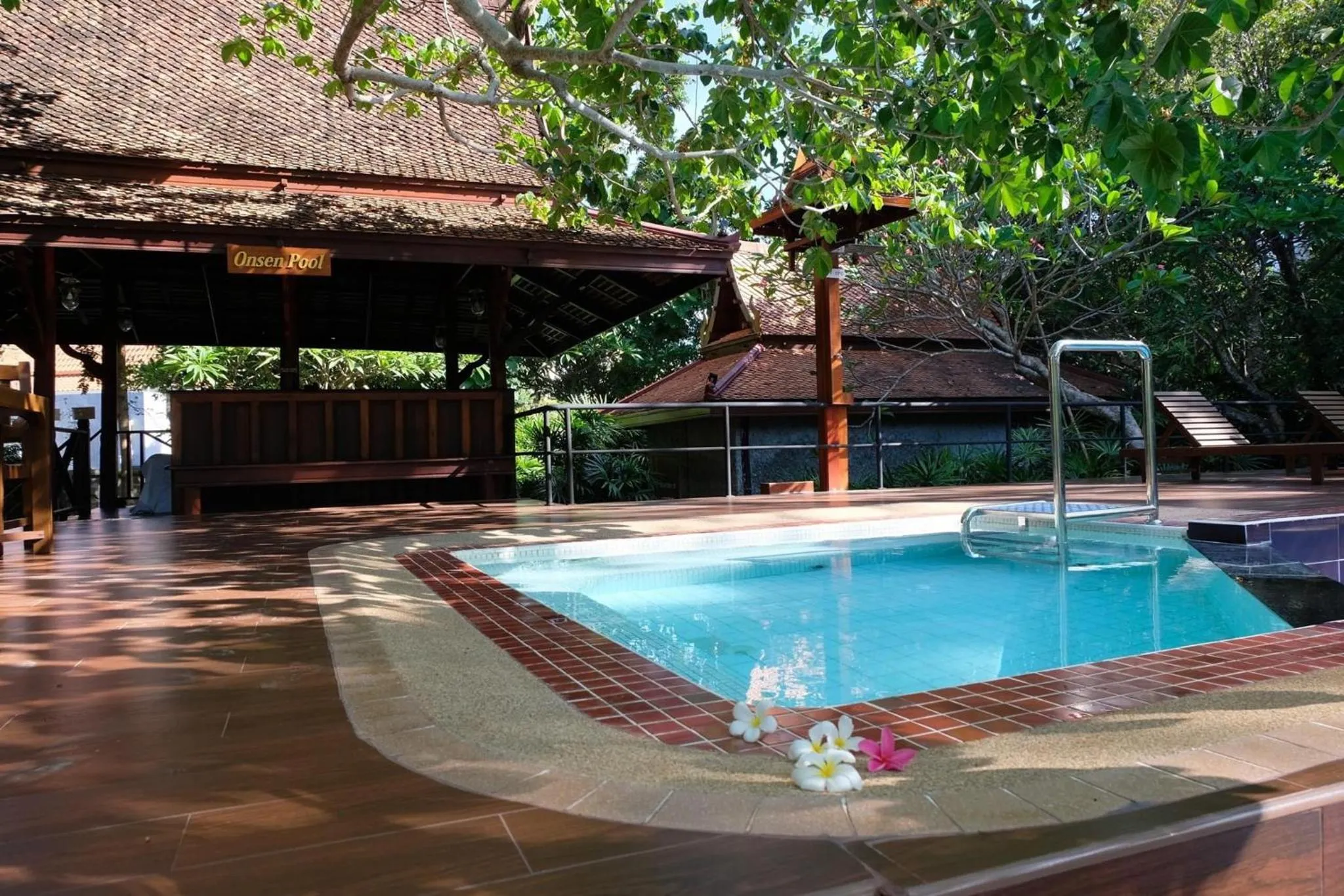 Sugar Hut Resort & Restaurant