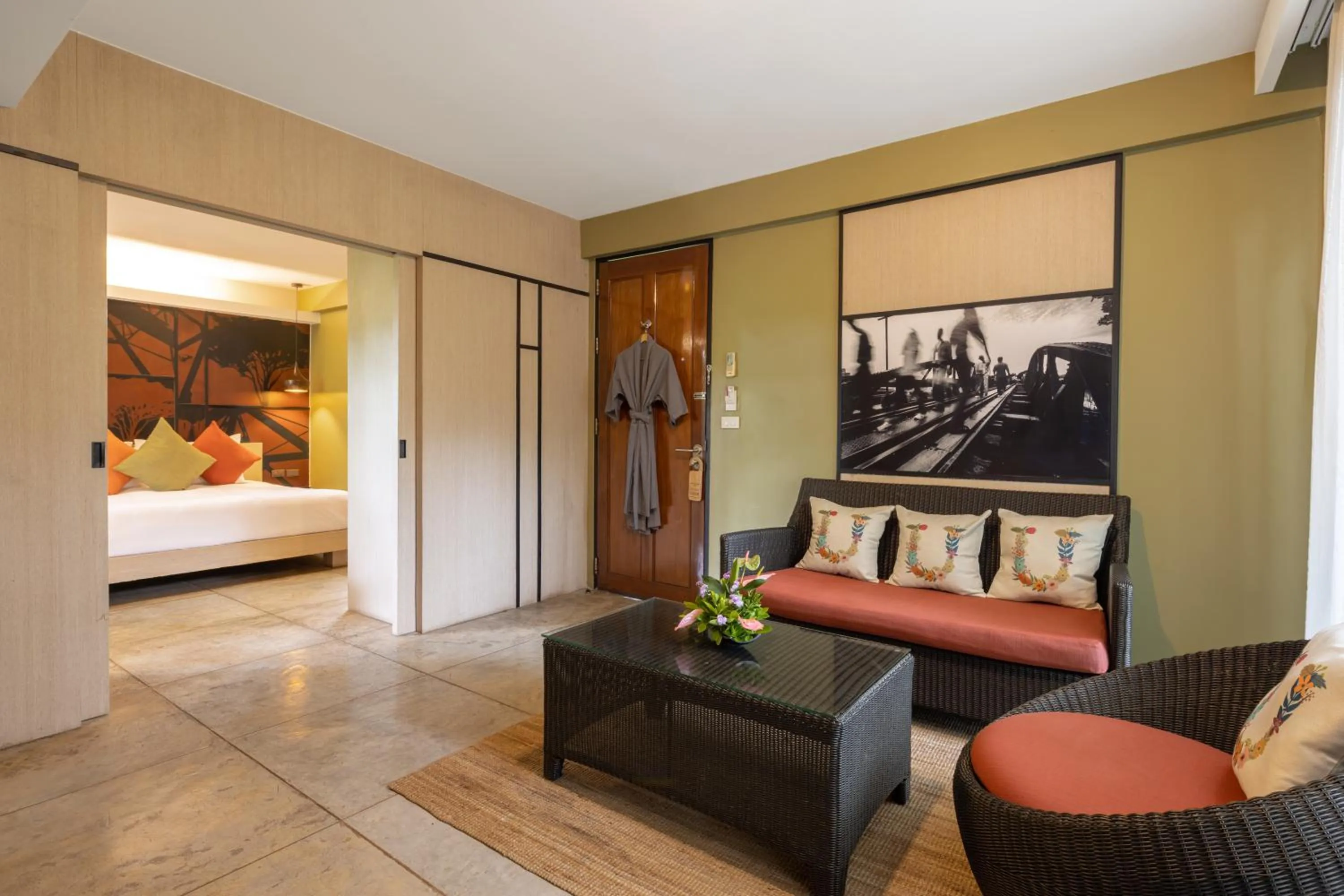 Living room, Bed in U Inchantree Kanchanaburi