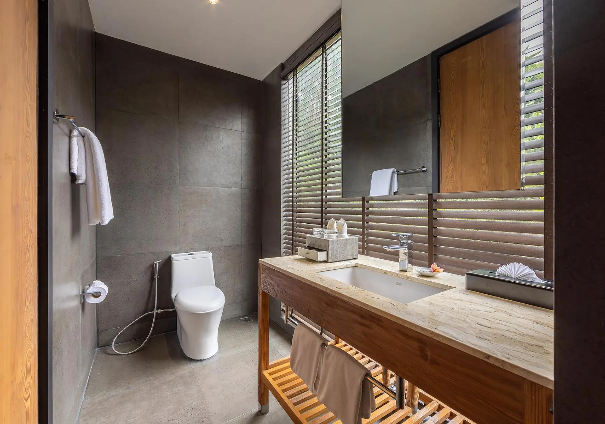 Shower in U Inchantree Kanchanaburi