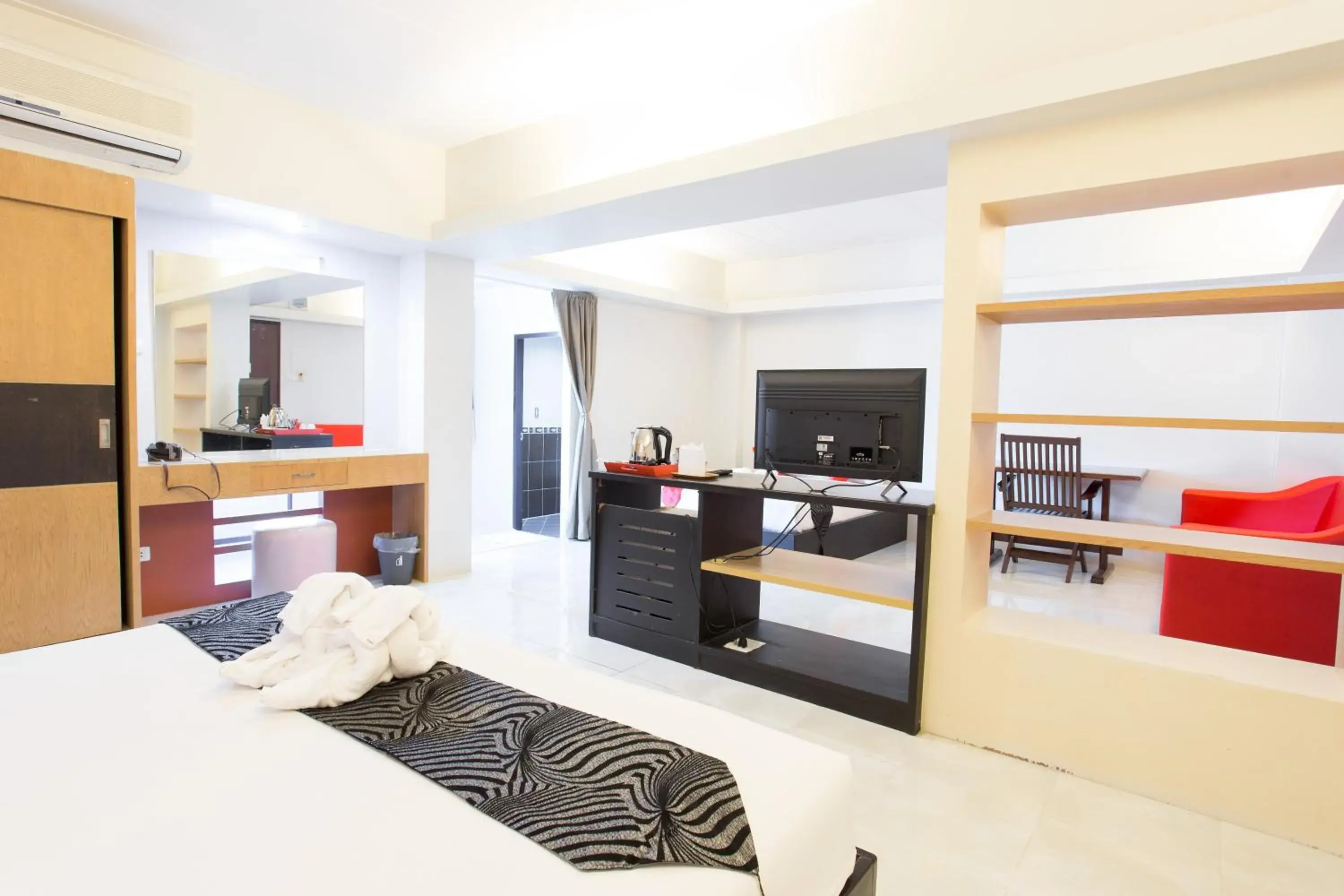 Bed in The One Surat Bed in The One Surat