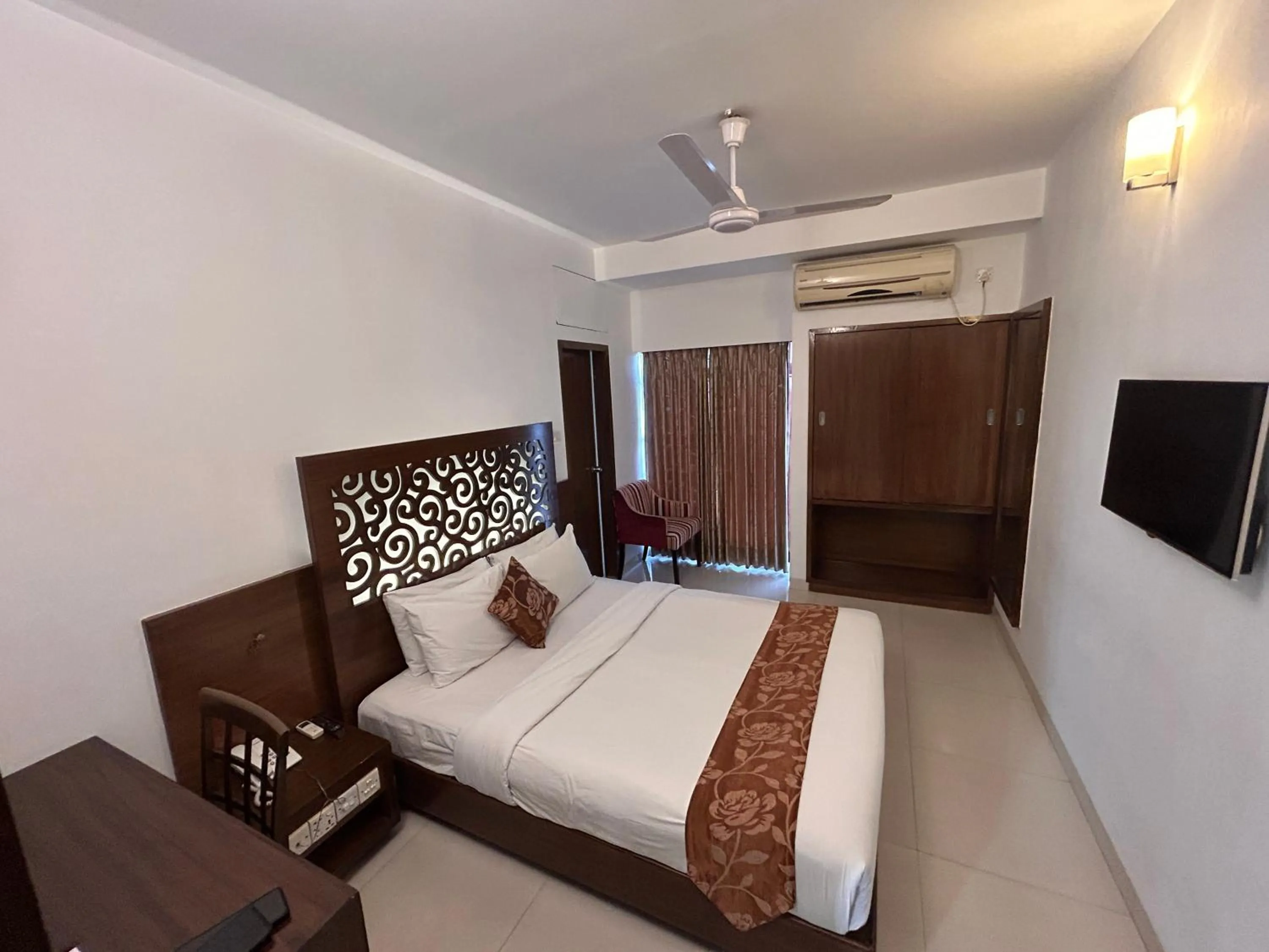 Bed in La Vista Hotel