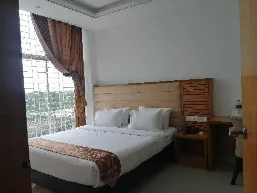 Bed in La Vista Hotel Bed in La Vista Hotel