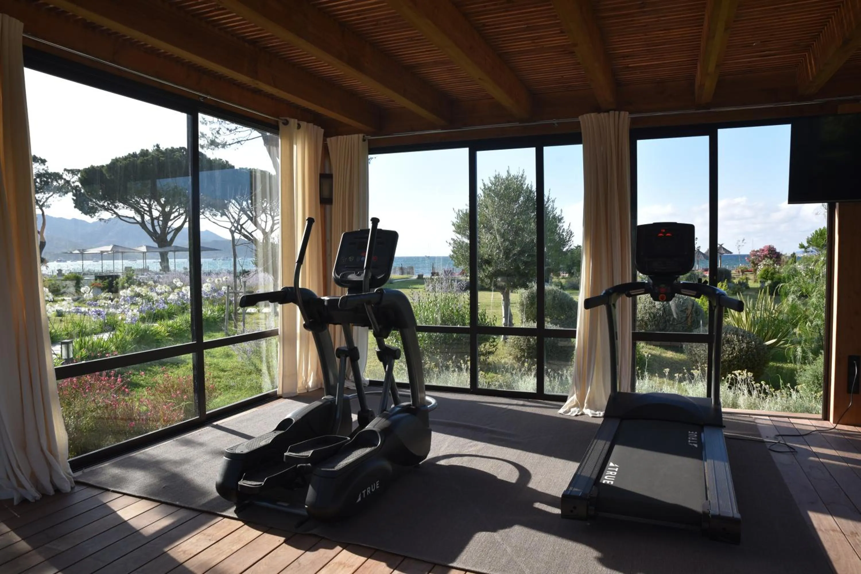 Fitness centre/facilities in Hôtel La Roya
