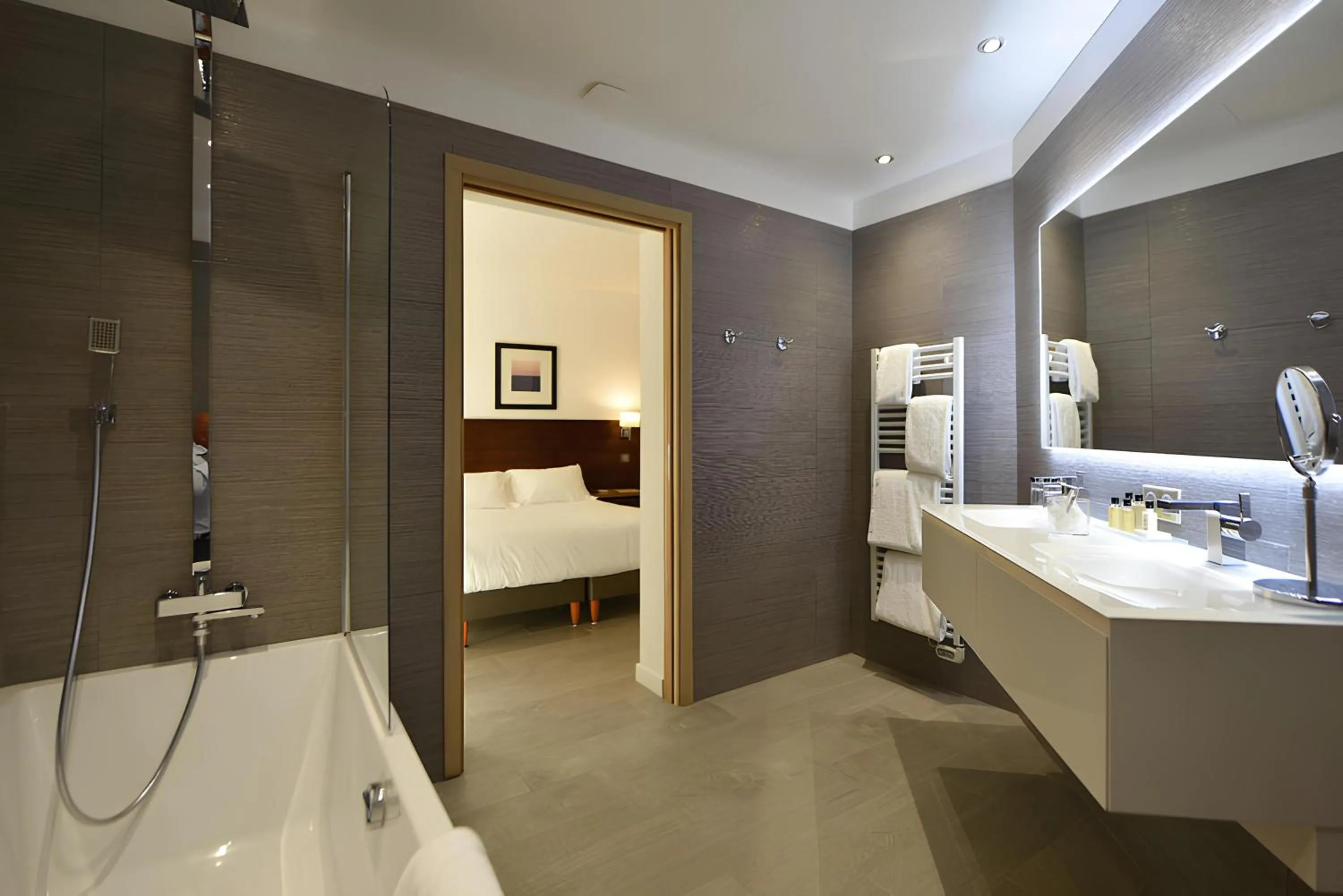 Bedroom, Bed in Hôtel La Roya