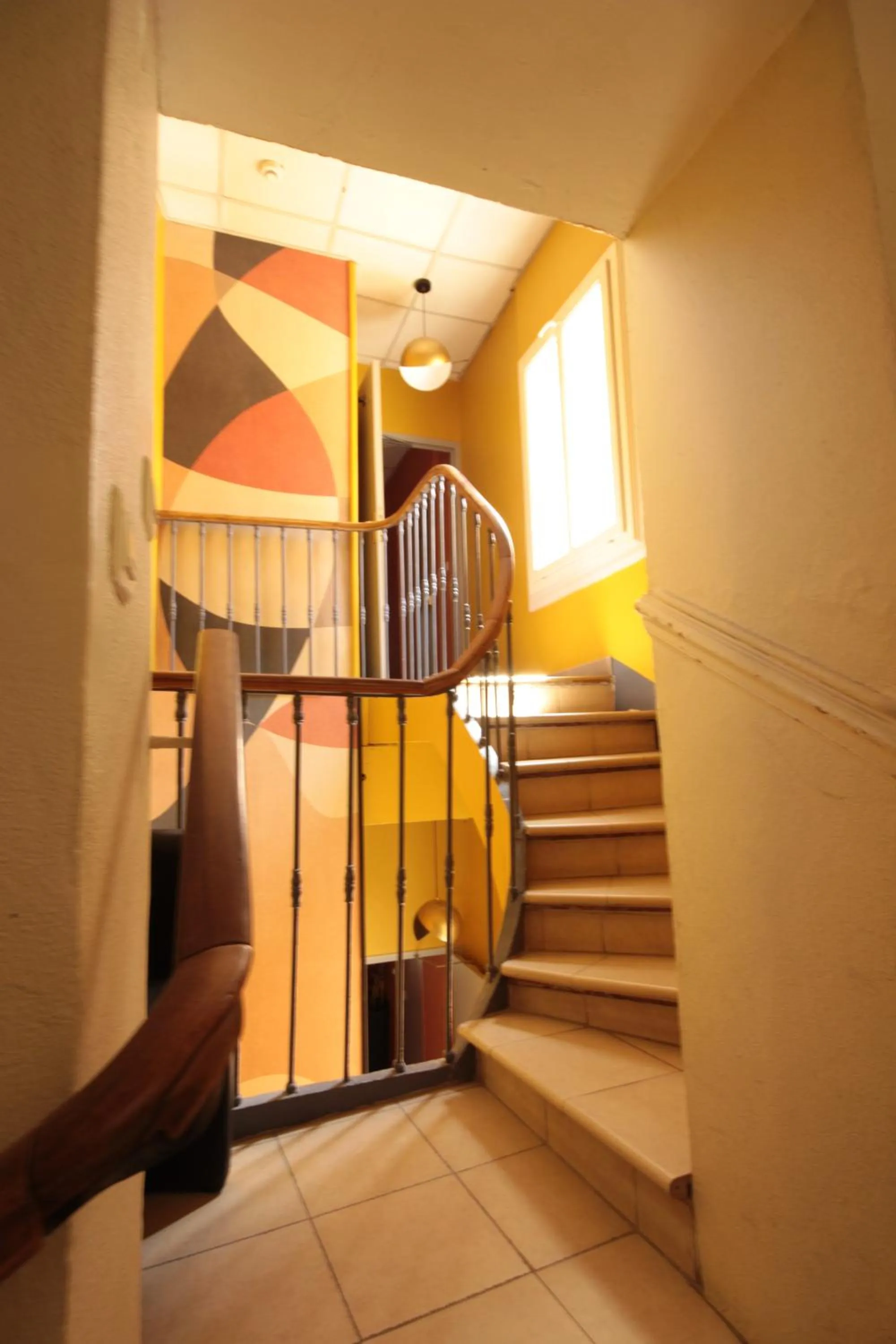 Property building in Hôtel Des Arts, Artisanal et Indépendant