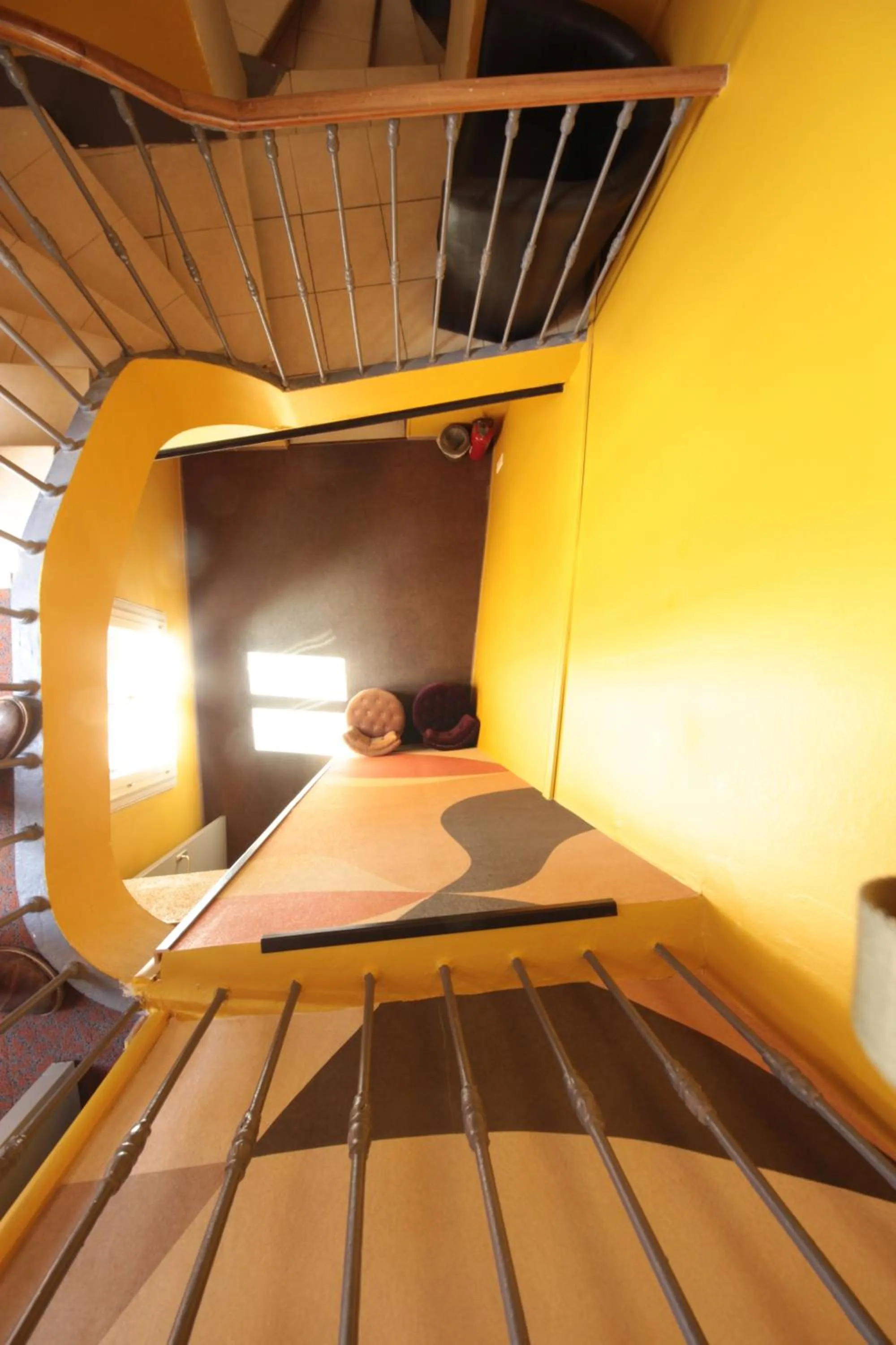 Property building, Bed in Hôtel Des Arts, Artisanal et Indépendant