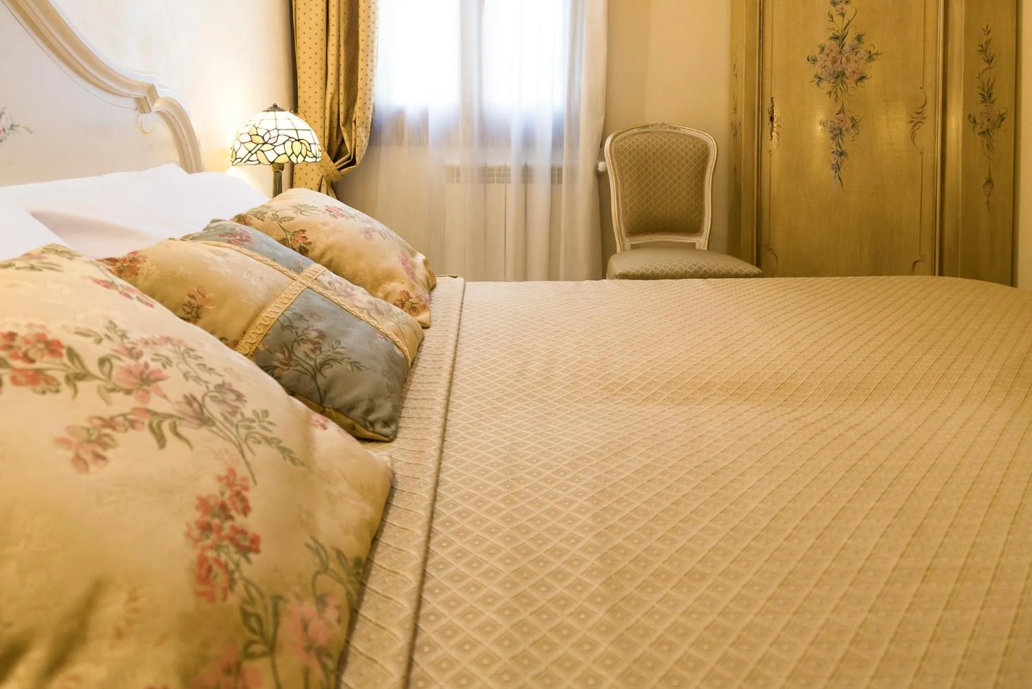 Deluxe Double Room in Inn Venice