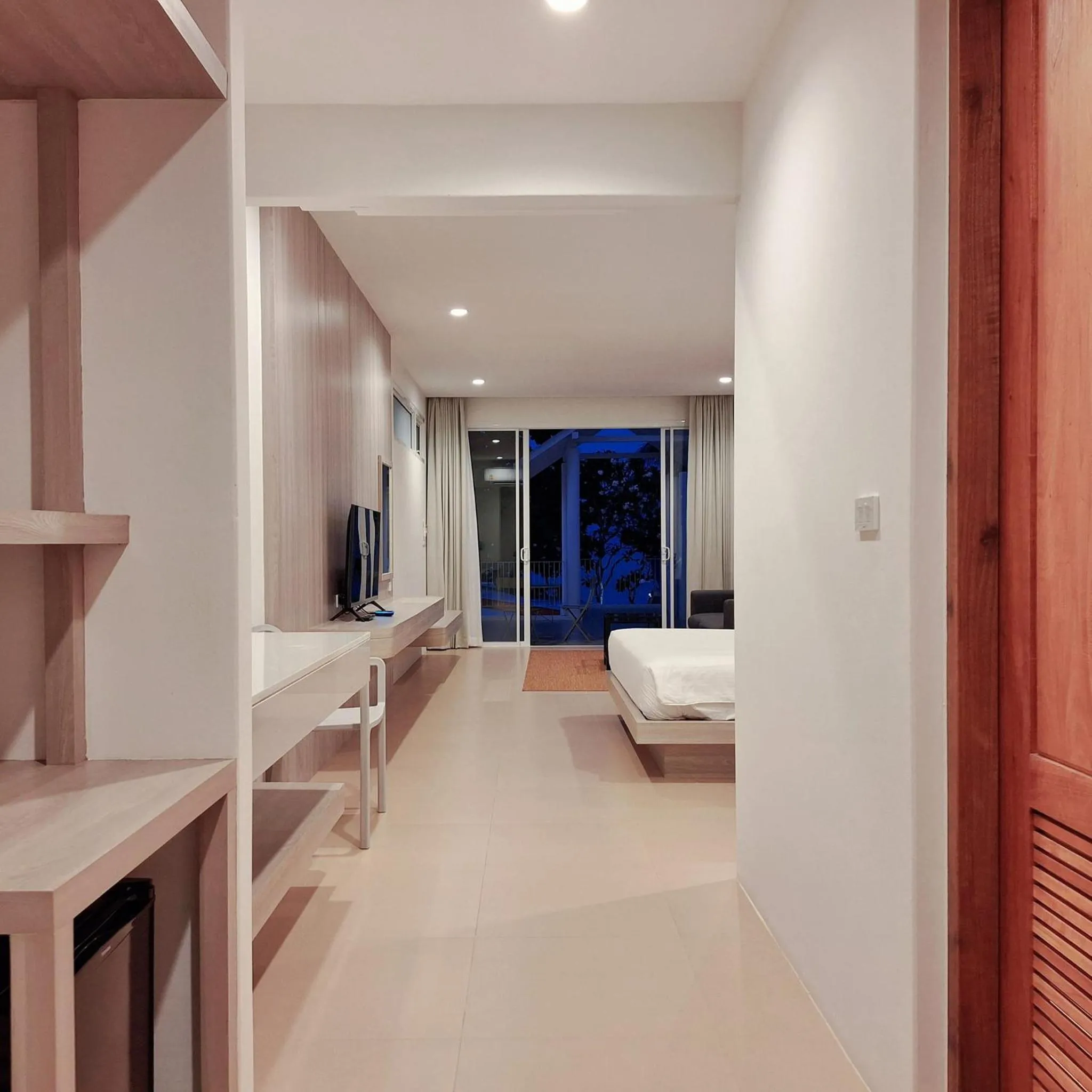 Photo of the whole room, Bed in Baanfah Resort Samui