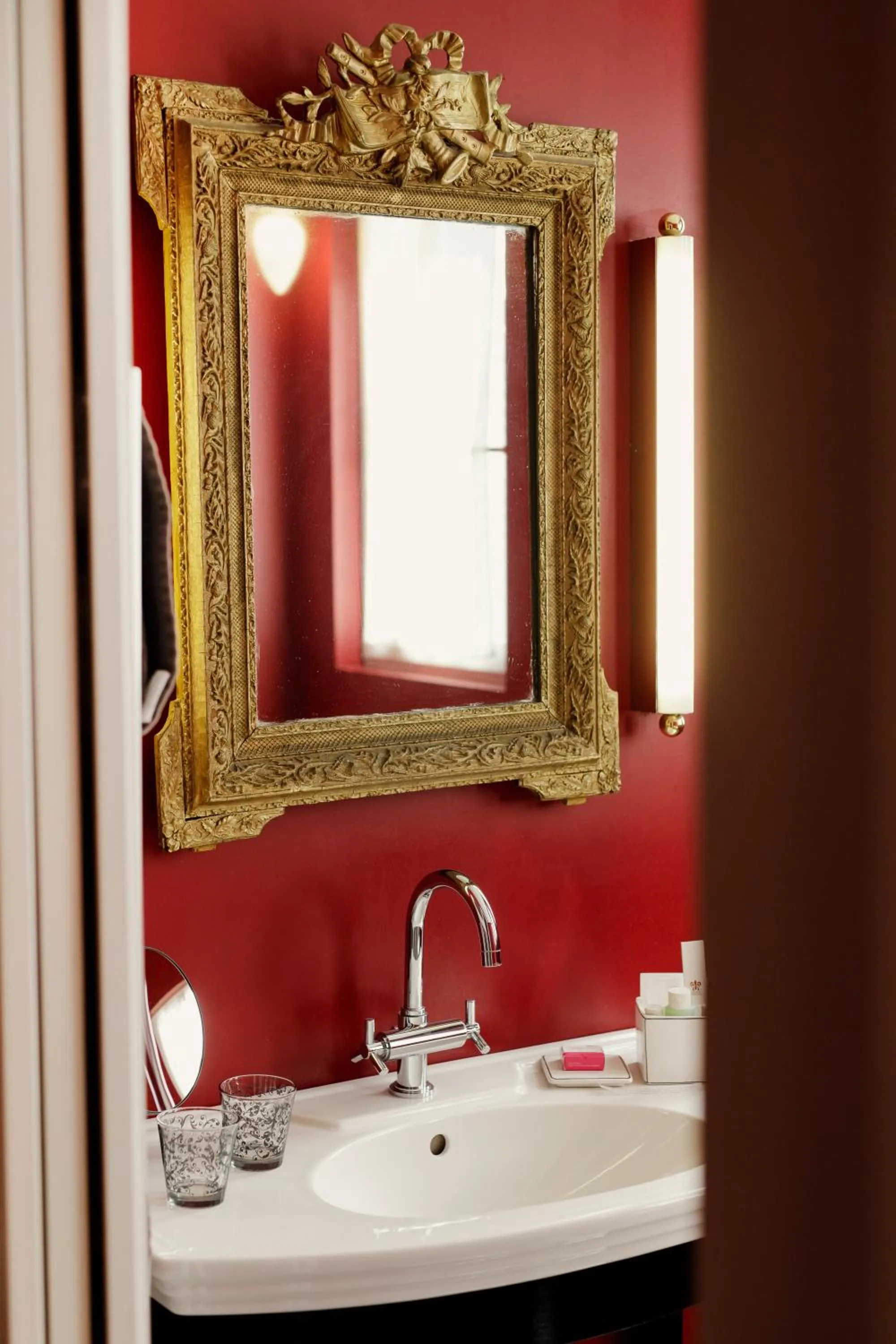 Bathroom in Maison Decoret - Relais & Châteaux