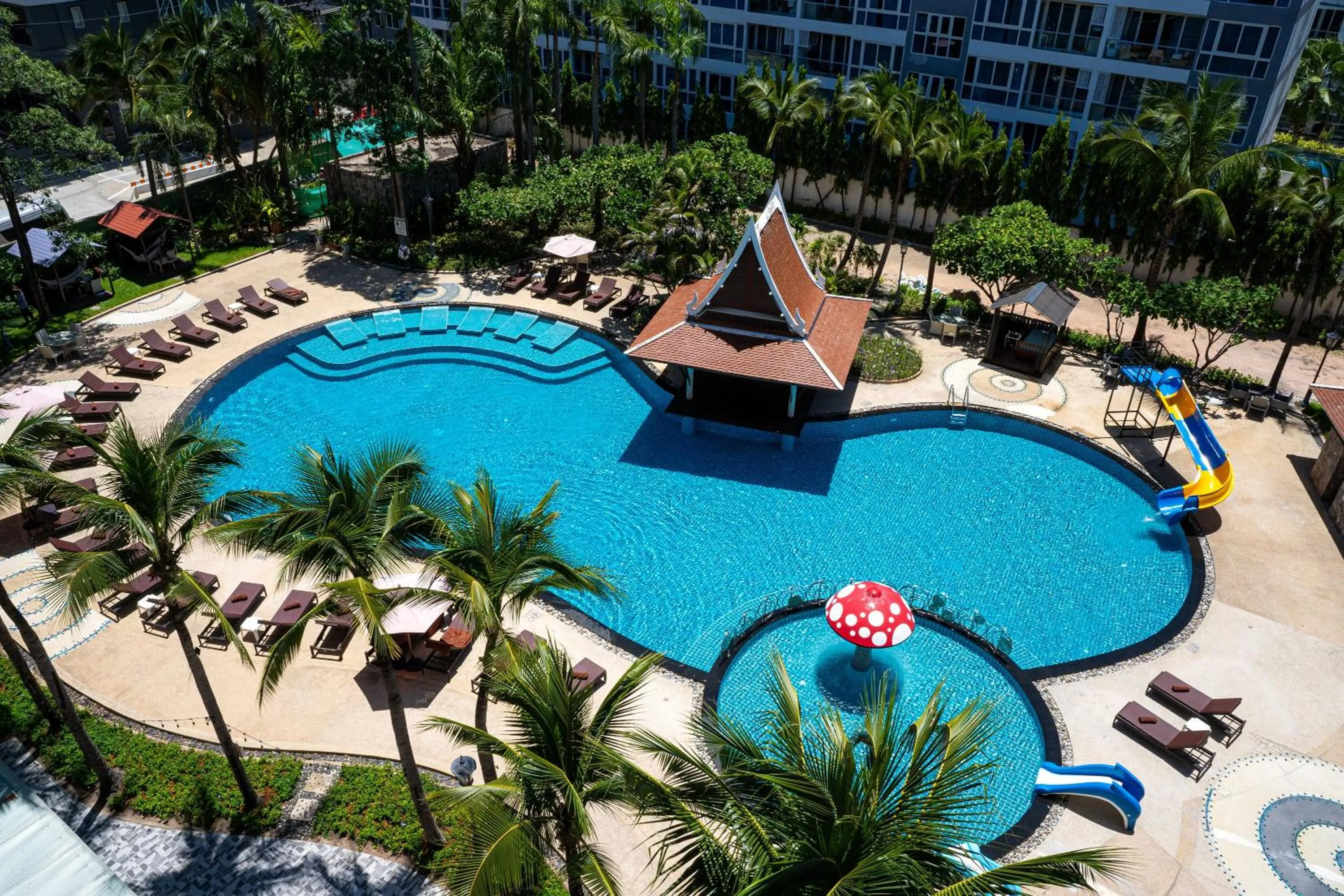 Swimming pool in Heeton Concept Hotel Pattaya by Compass Hospitality