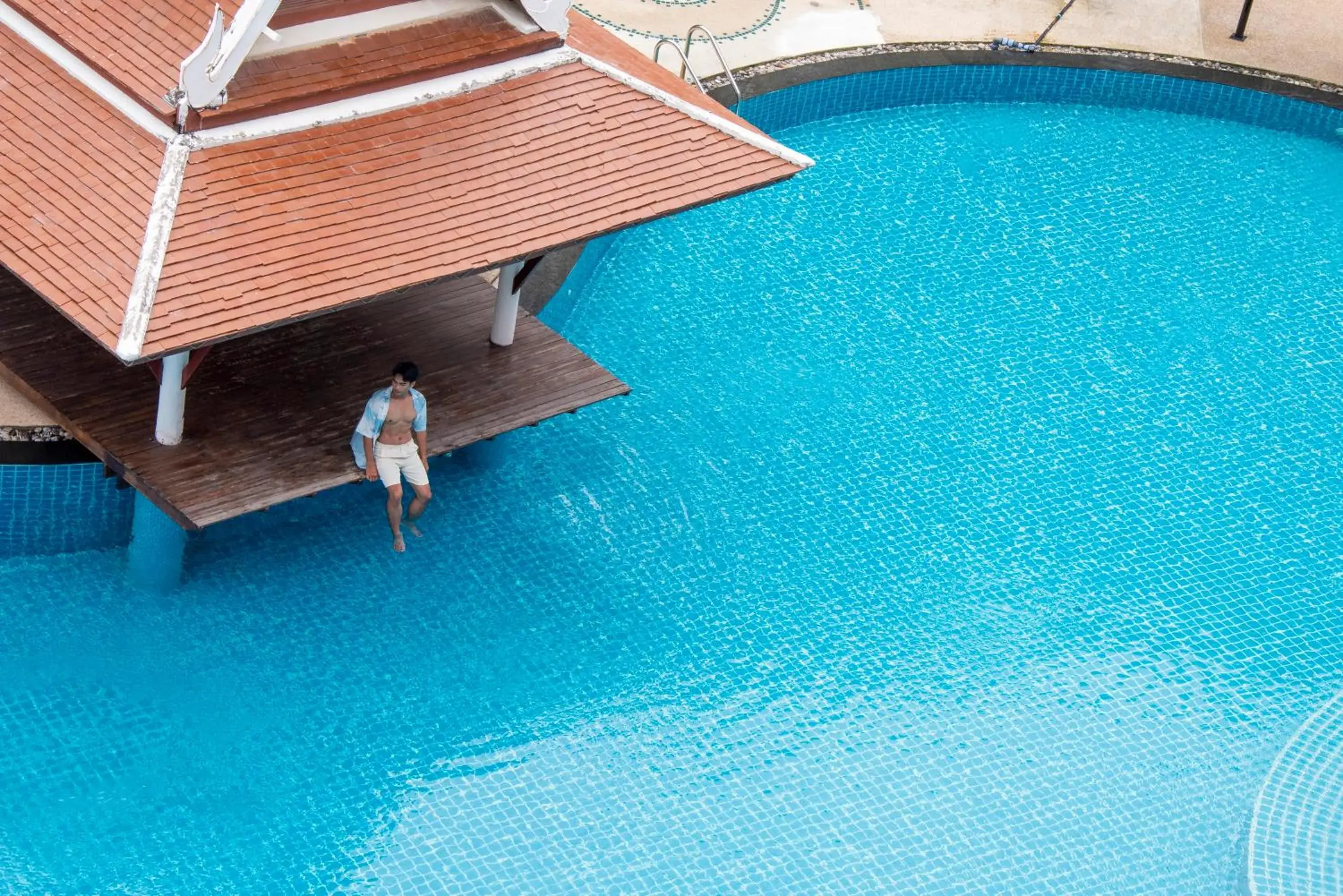 Swimming pool in Heeton Concept Hotel Pattaya by Compass Hospitality Swimming pool in Heeton Concept Hotel Pattaya by Compass Hospitality