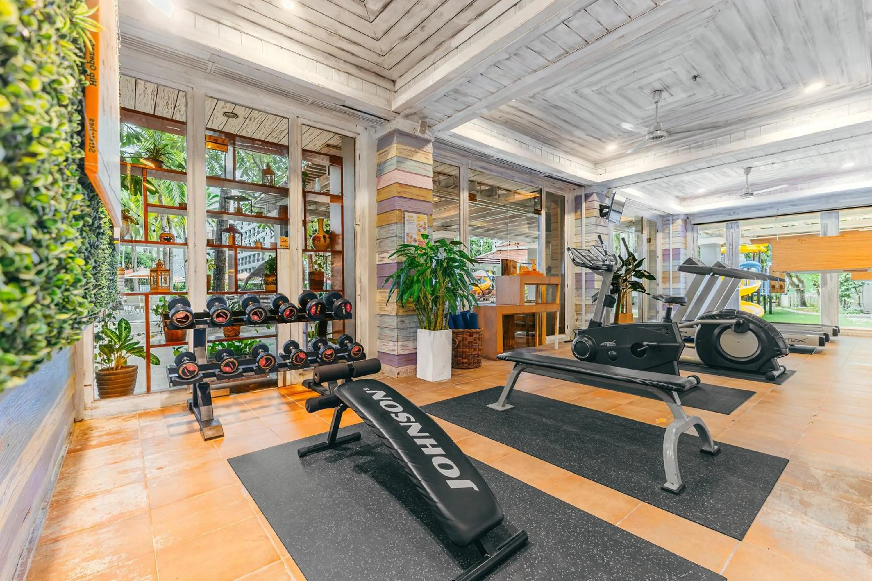 Fitness centre/facilities in Heeton Concept Hotel Pattaya by Compass Hospitality