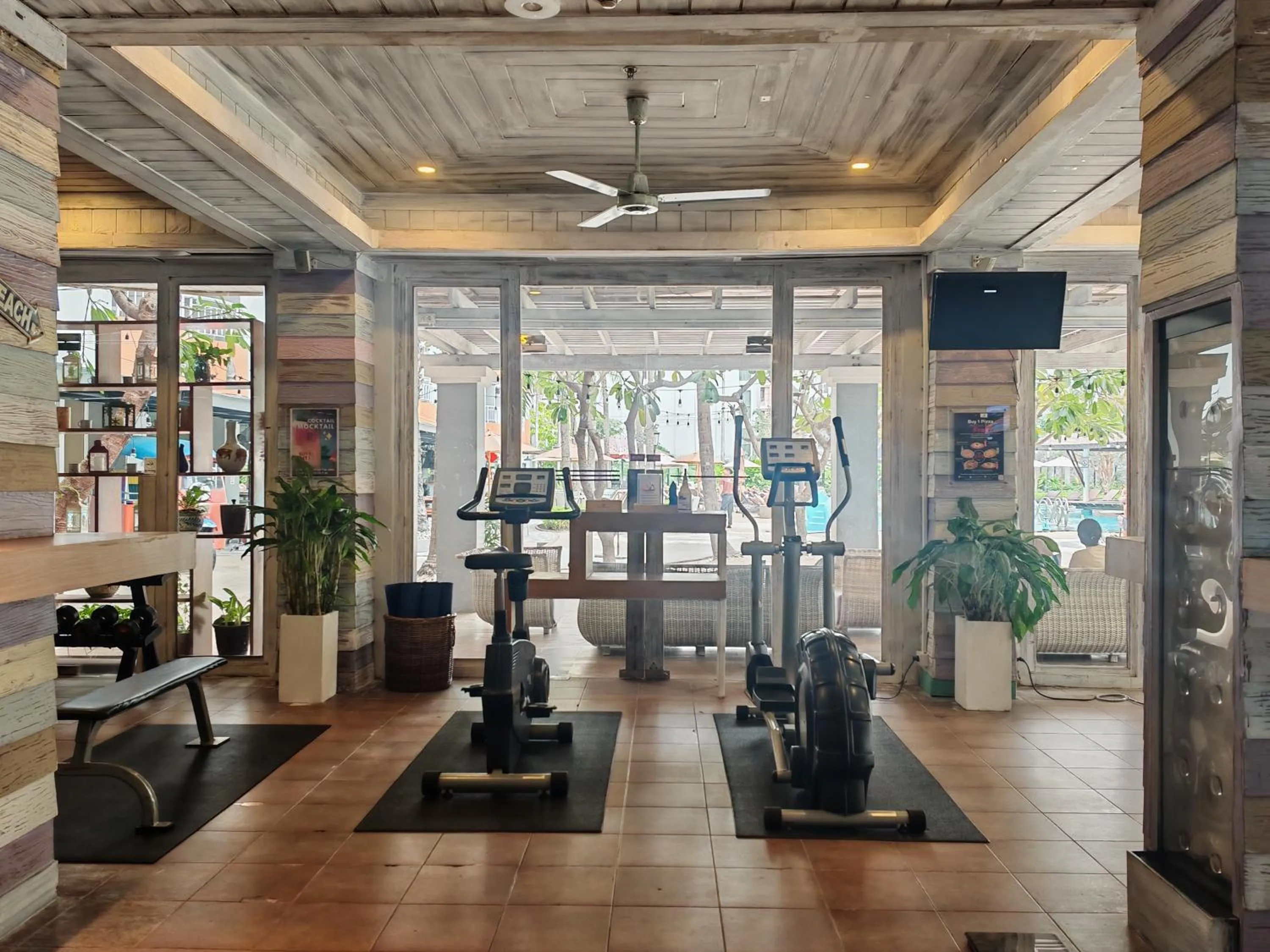 Fitness centre/facilities in Heeton Concept Hotel Pattaya by Compass Hospitality