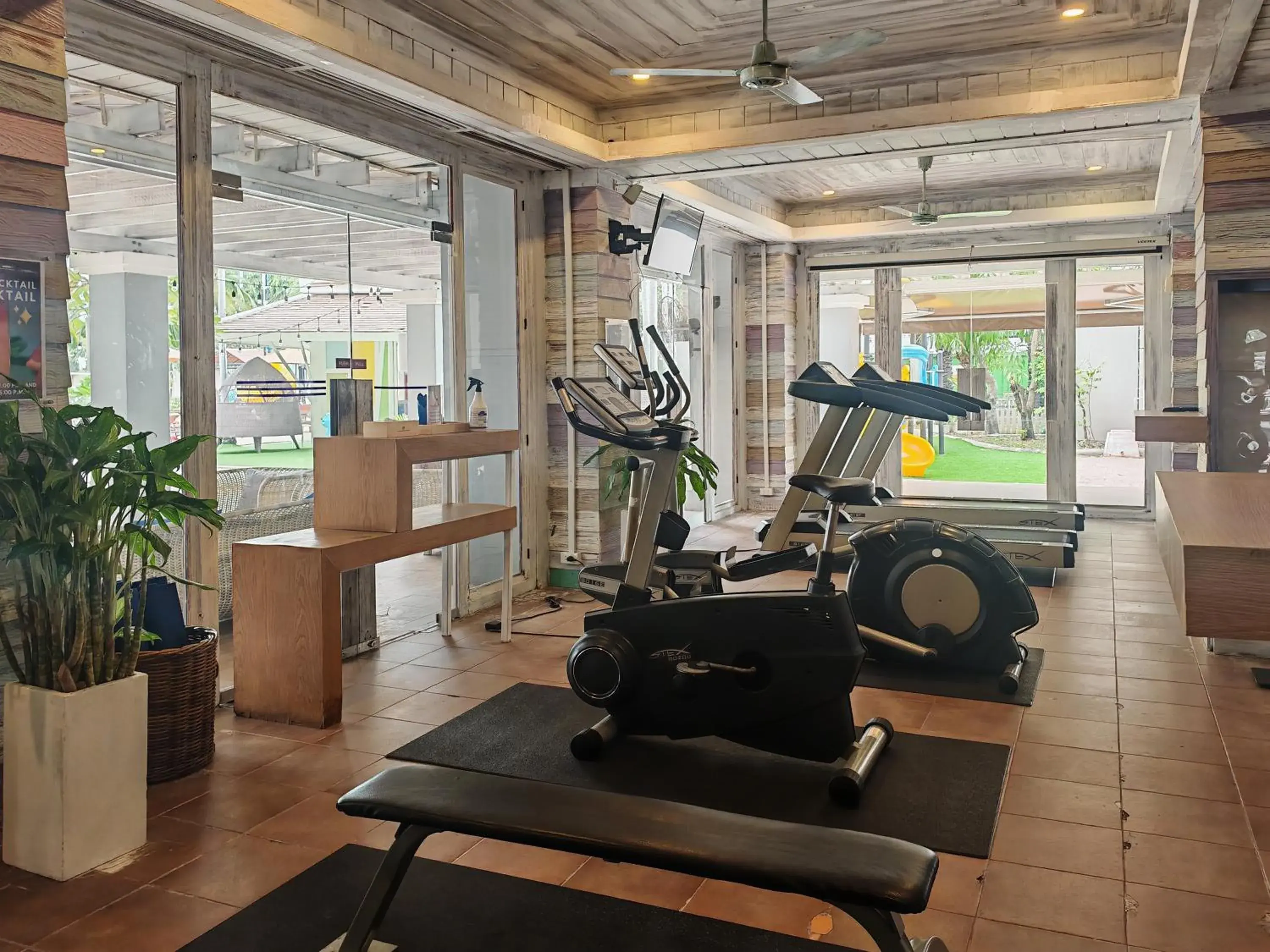 Fitness centre/facilities in Heeton Concept Hotel Pattaya by Compass Hospitality Fitness centre/facilities in Heeton Concept Hotel Pattaya by Compass Hospitality