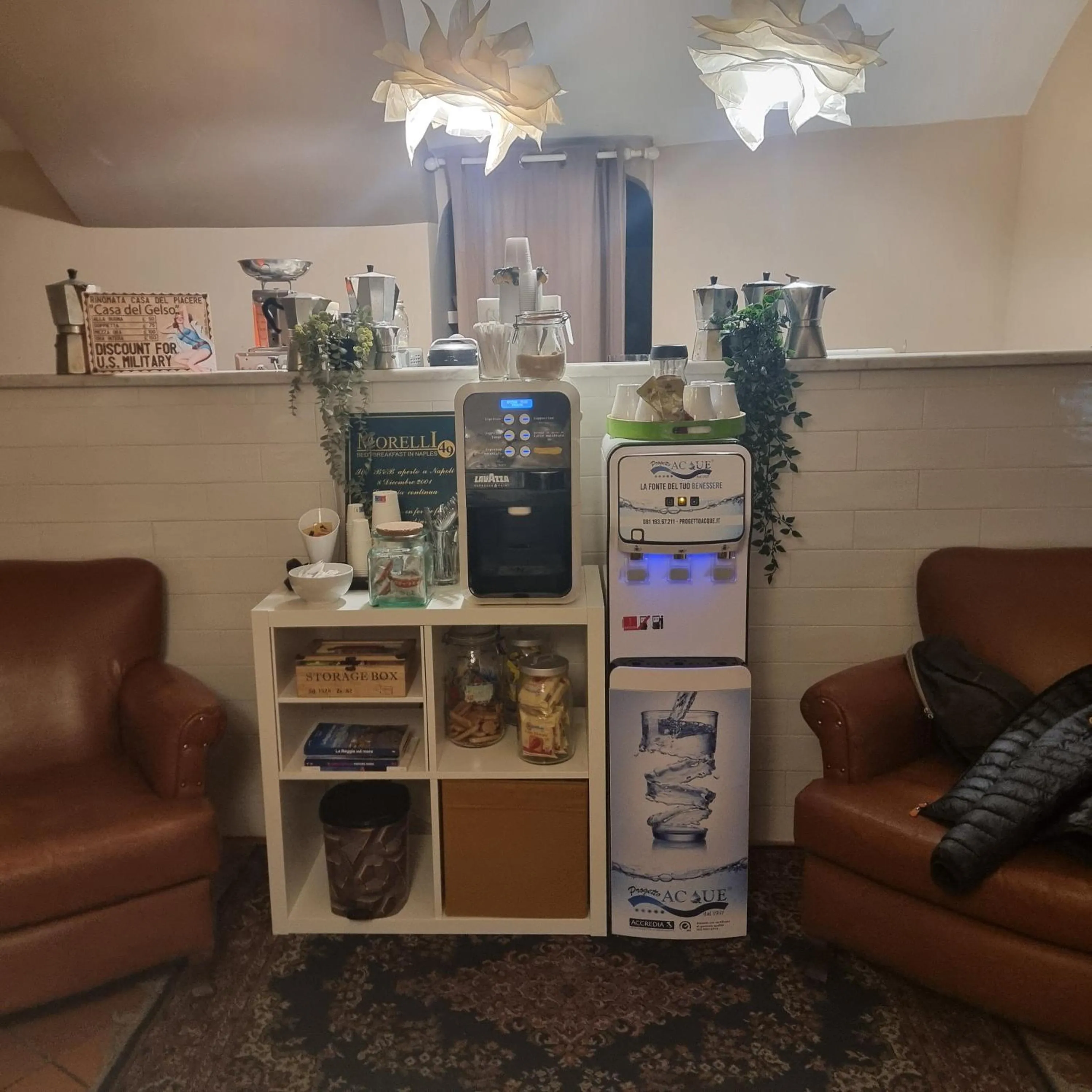 Coffee/tea facilities in Bed morelli 49 , chiaia