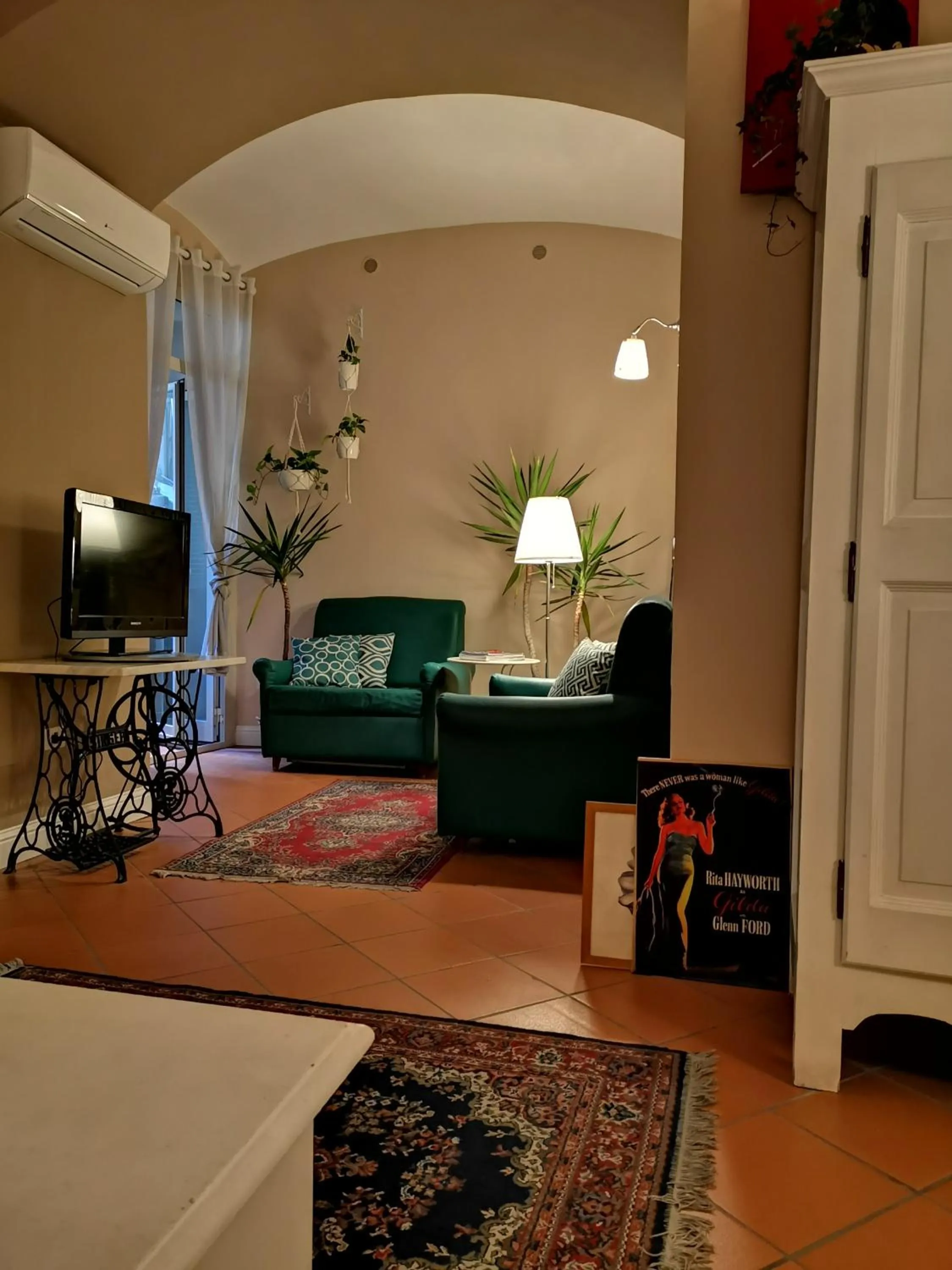 Photo of the whole room, Bed in Bed morelli 49 , chiaia