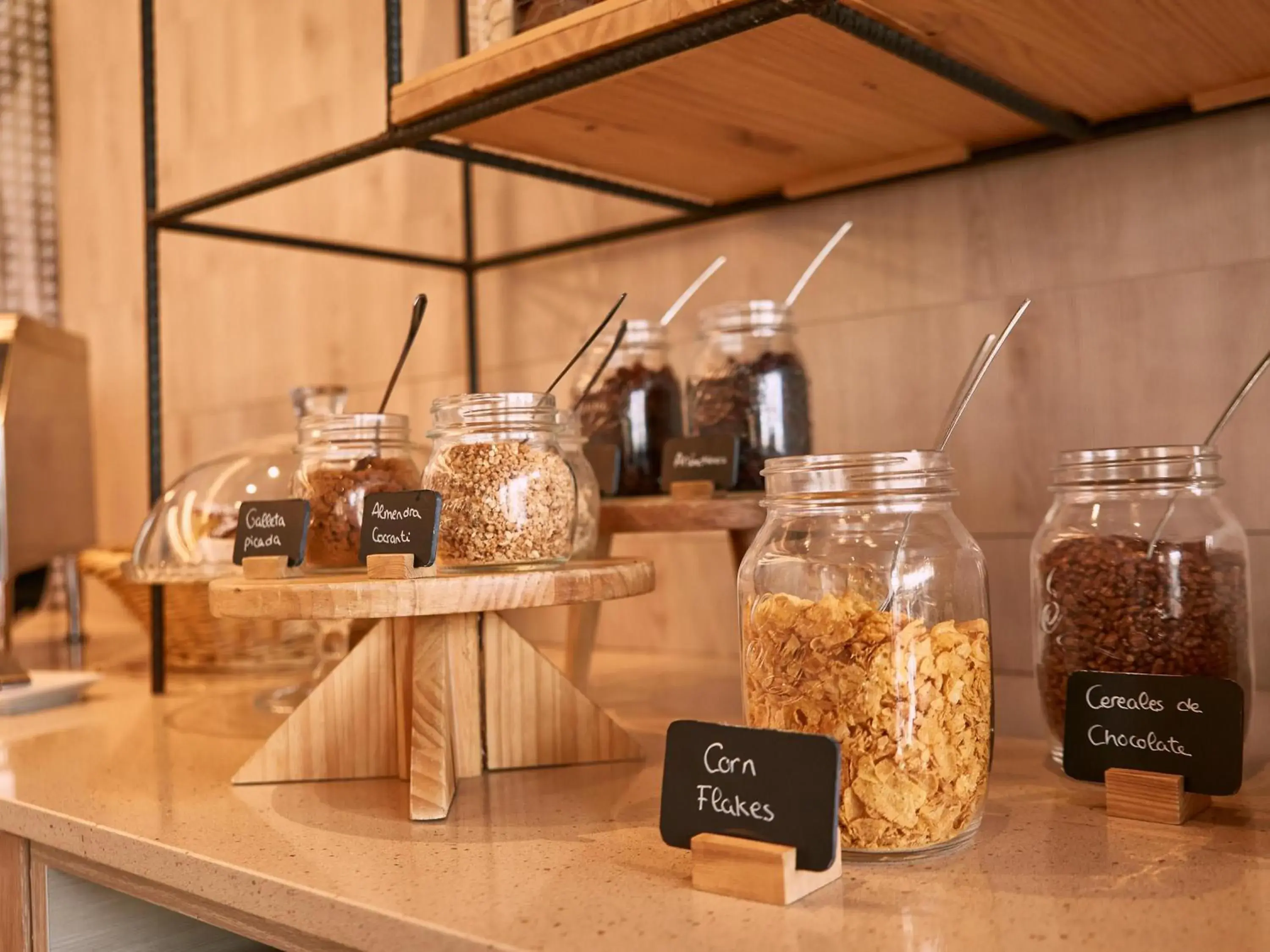 Restaurant/places to eat in Ibis Elche Restaurant/places to eat in Ibis Elche