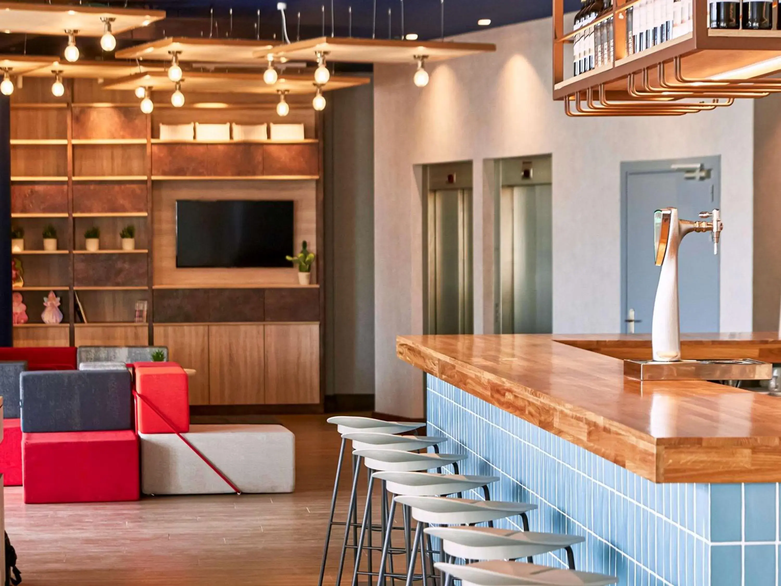 Restaurant/places to eat in Ibis Elche Restaurant/places to eat in Ibis Elche
