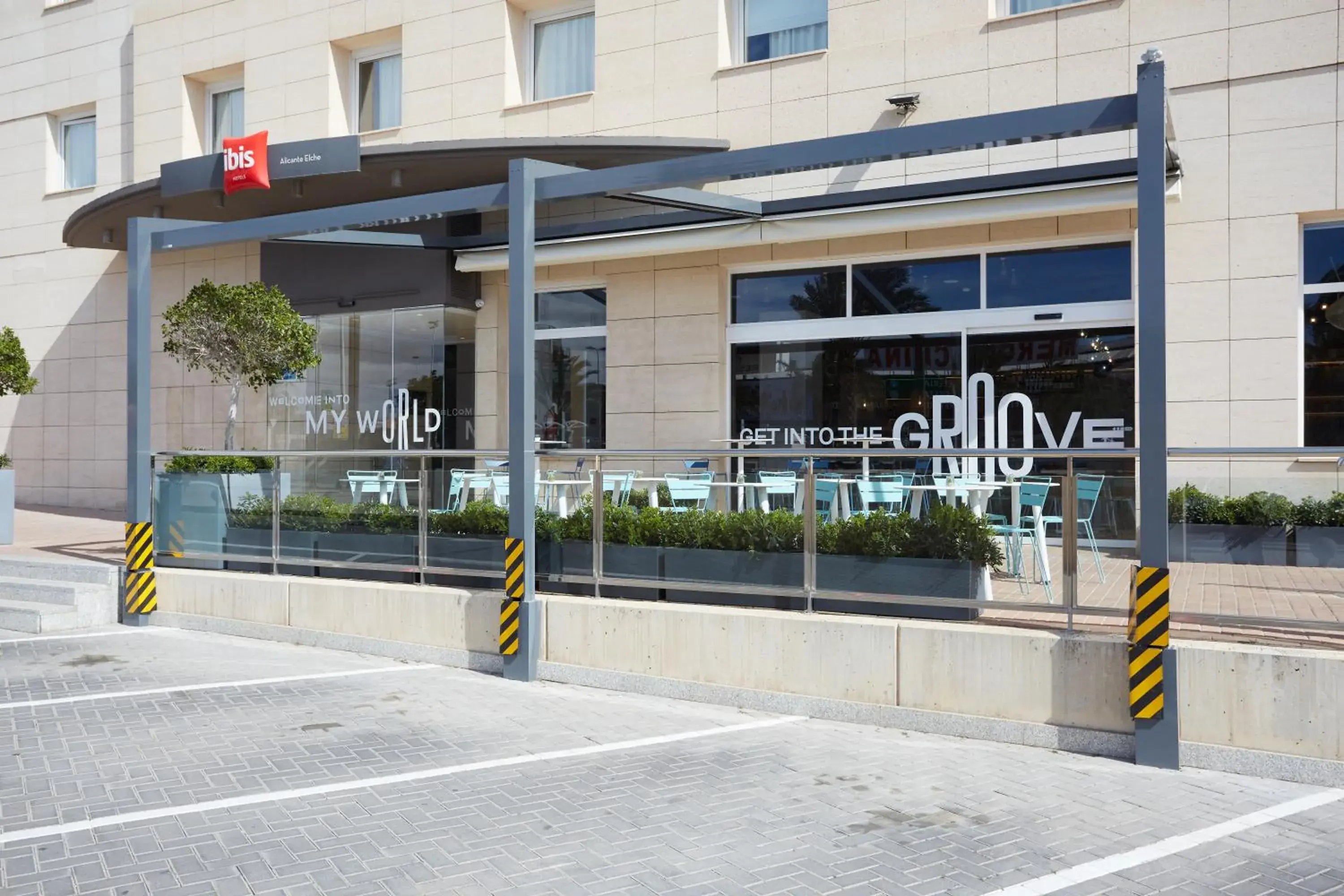 Property building in Ibis Elche Property building in Ibis Elche