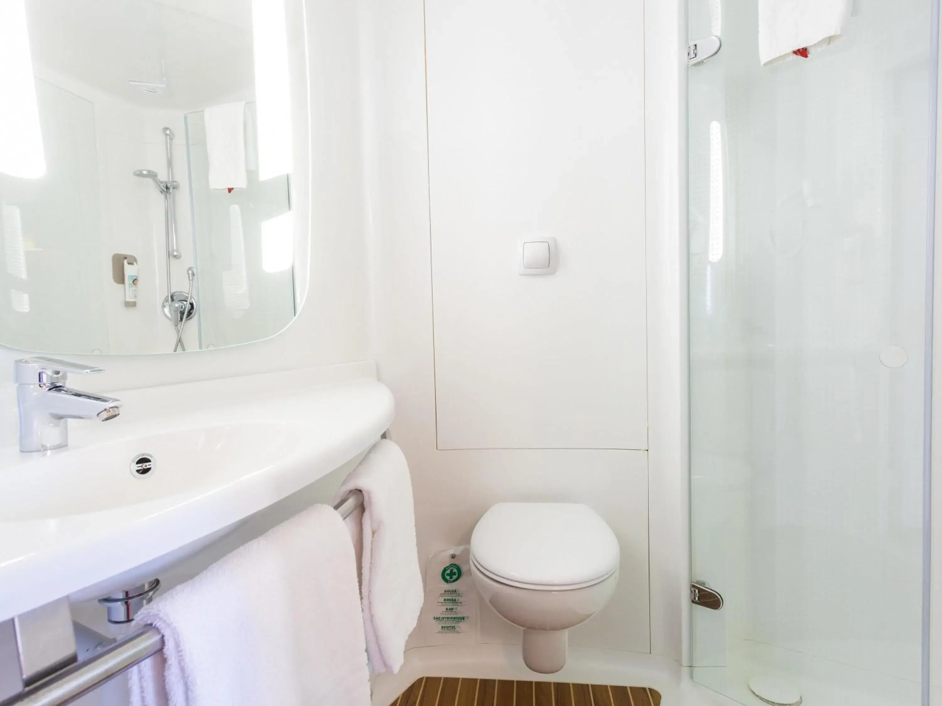 Bedroom in Ibis Elche Bedroom in Ibis Elche