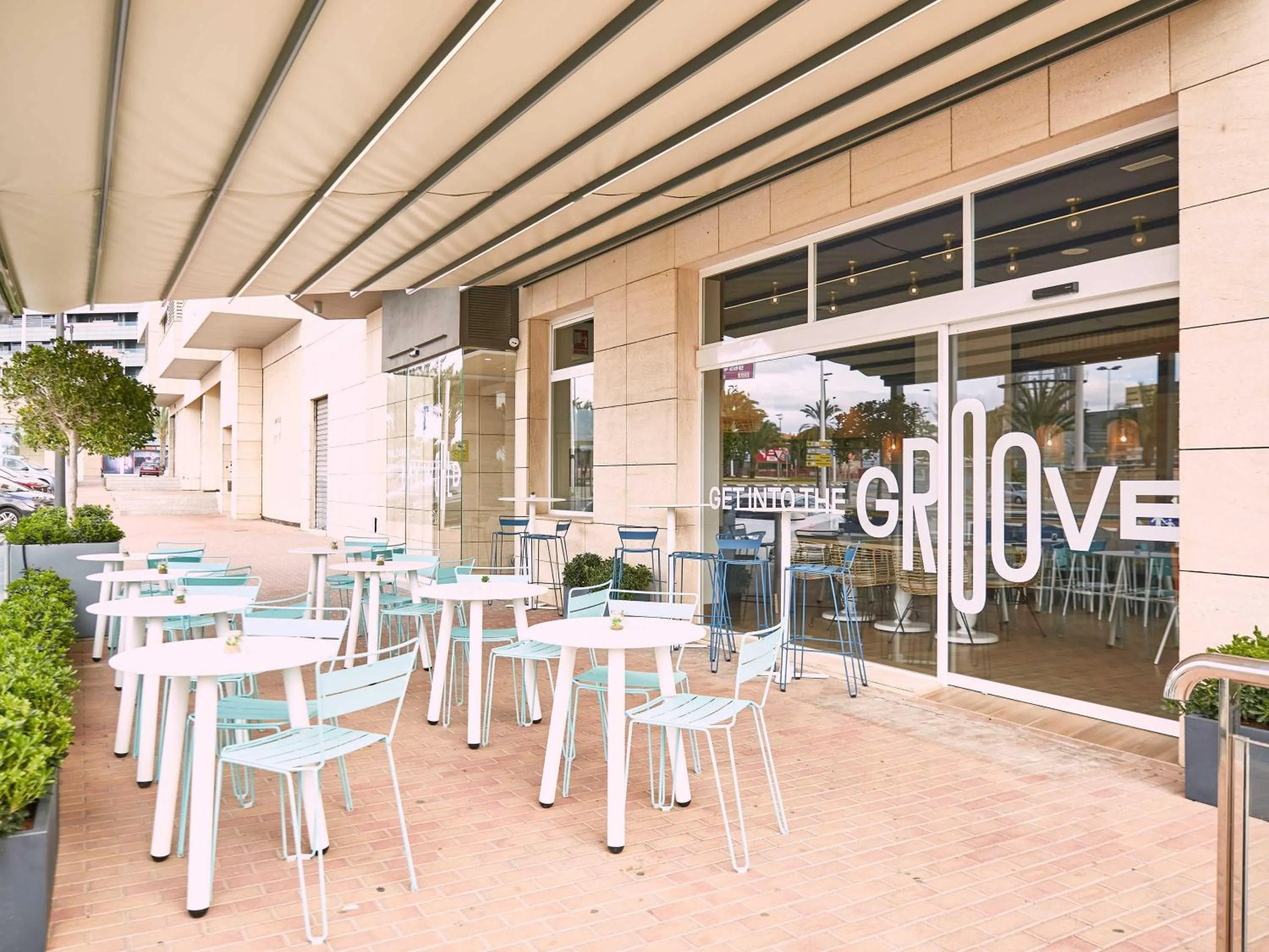 Restaurant/places to eat in Ibis Elche