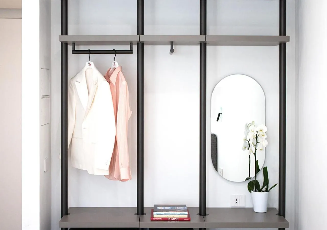 wardrobe in Fiorentini Residence NAPOLI