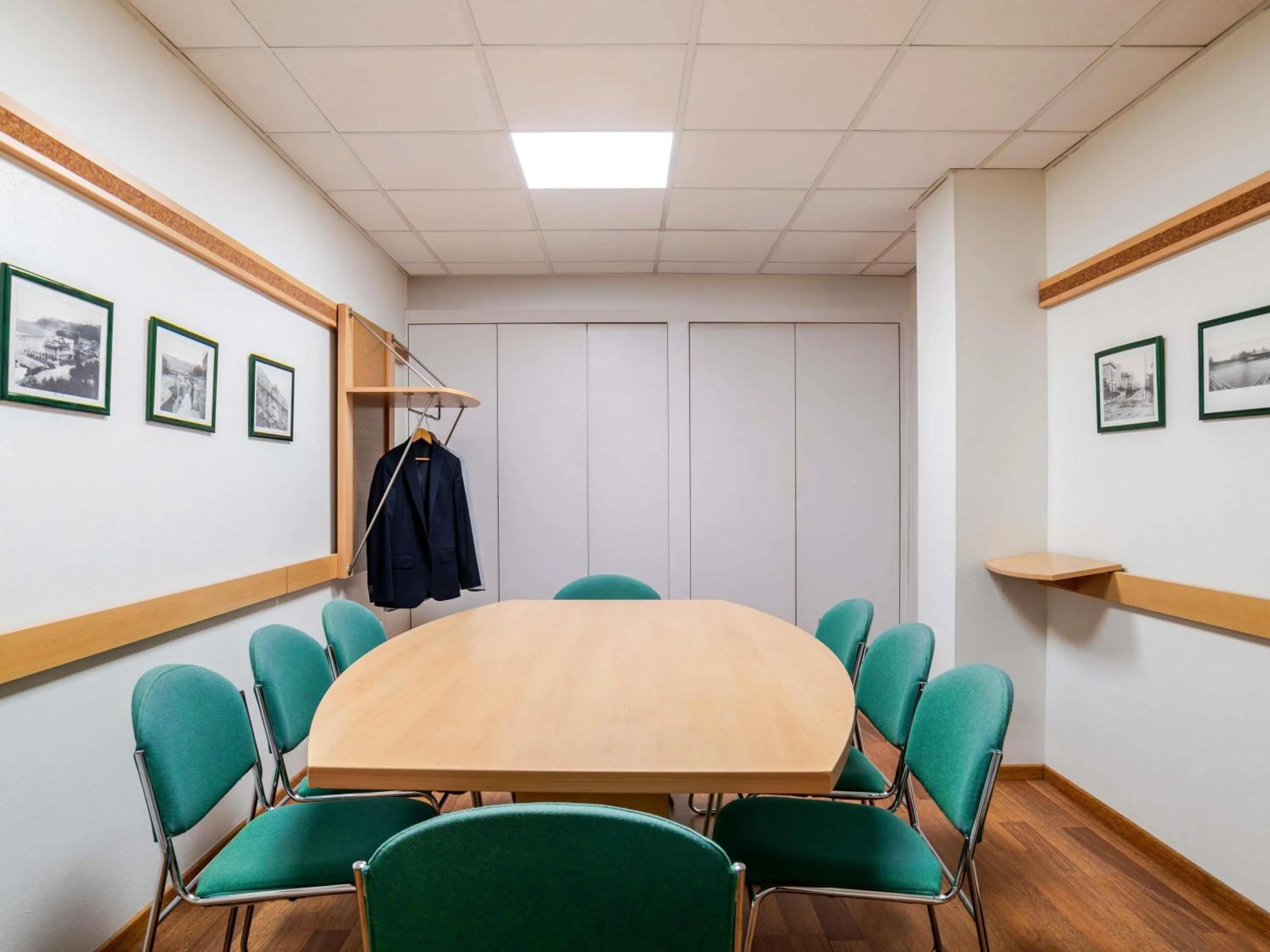 Meeting/conference room in Ibis Bilbao Barakaldo