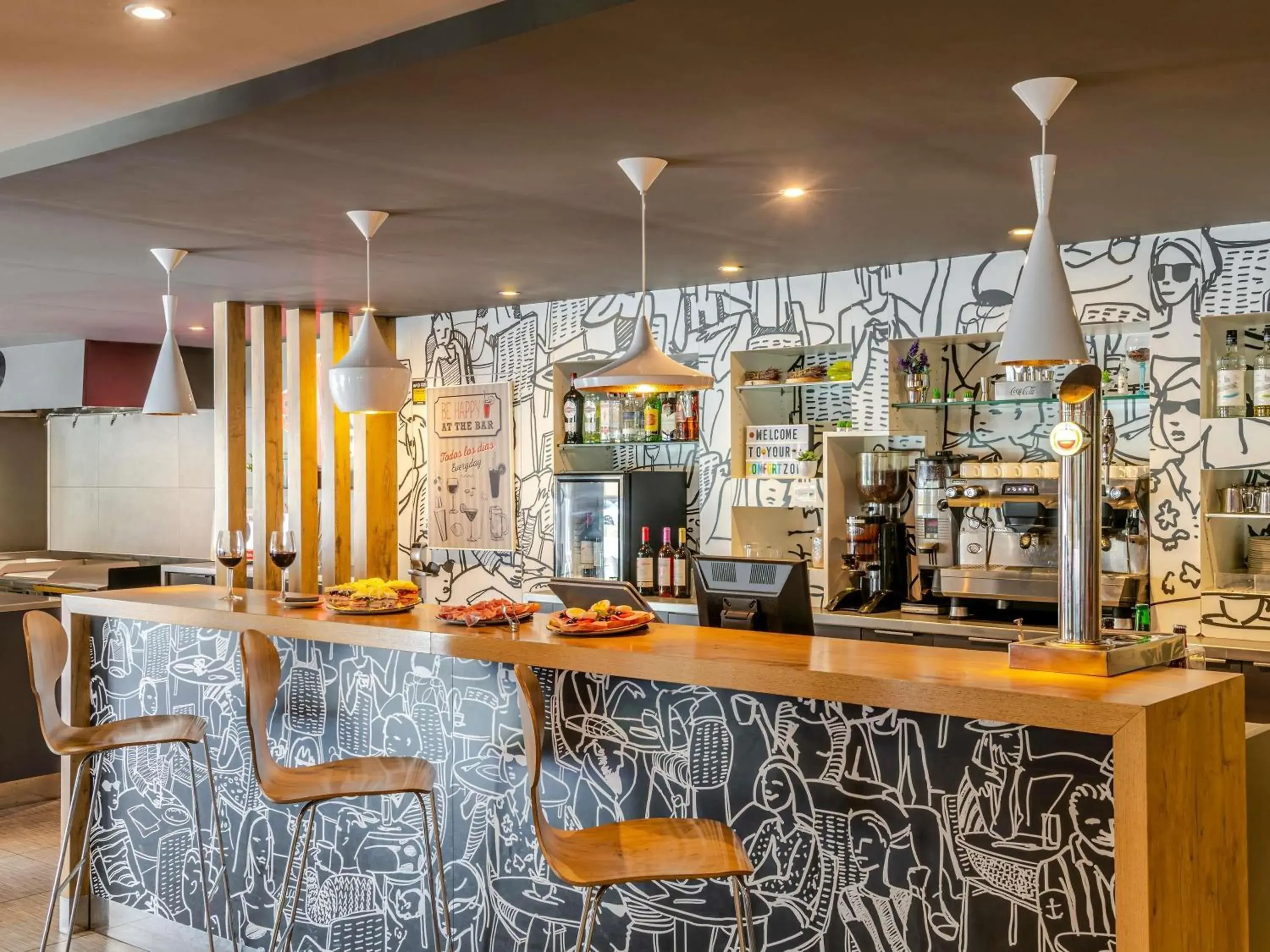 Lounge or bar in Ibis Bilbao Barakaldo Lounge or bar in Ibis Bilbao Barakaldo