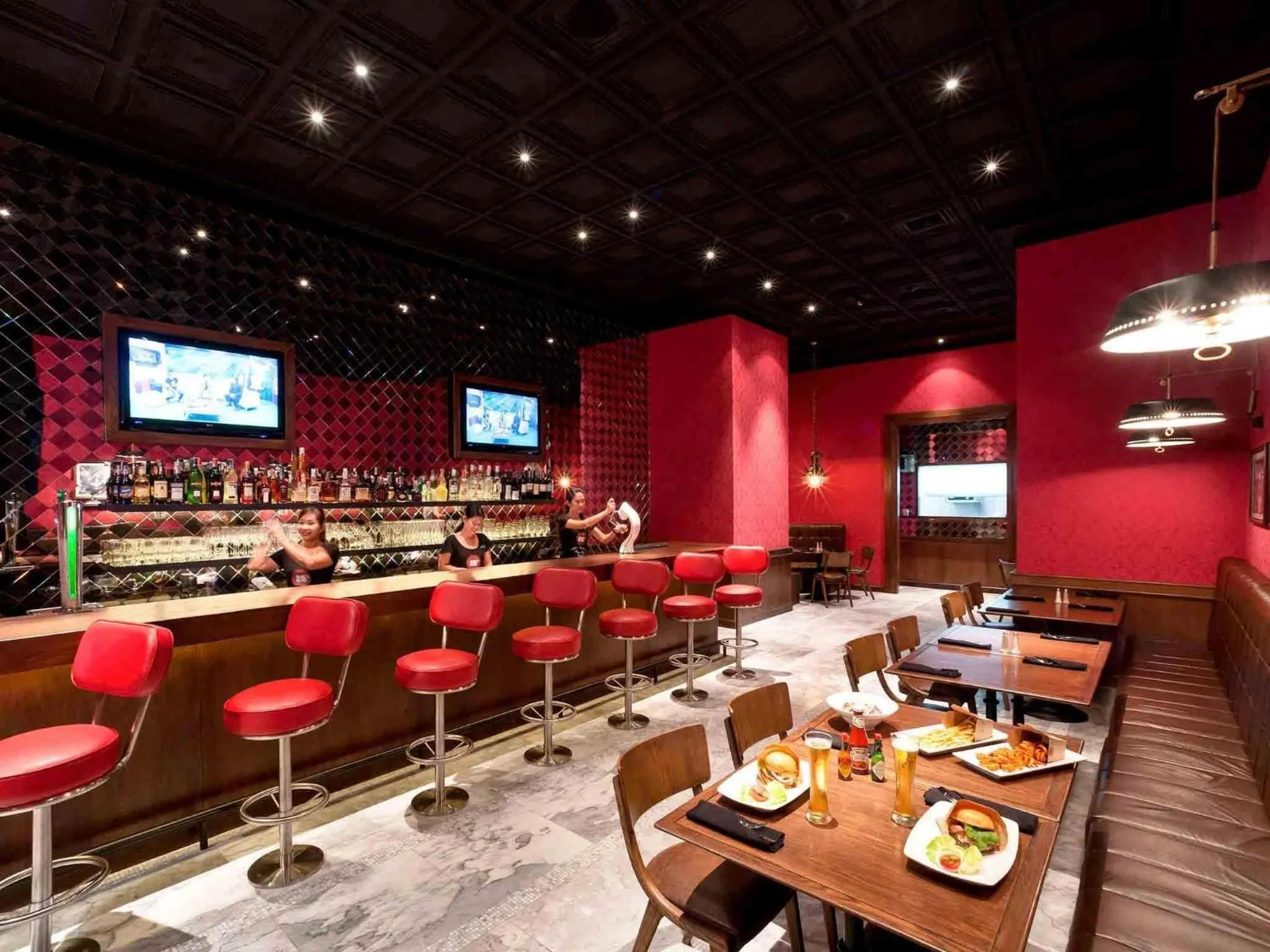 Restaurant/places to eat in Pullman Bangkok Hotel G