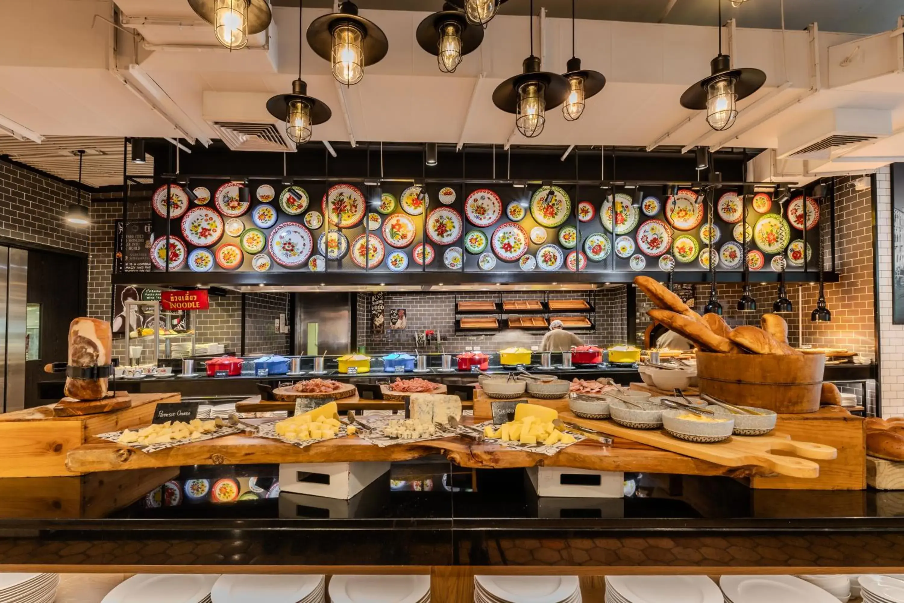 Restaurant/places to eat in Pullman Bangkok Hotel G Restaurant/places to eat in Pullman Bangkok Hotel G