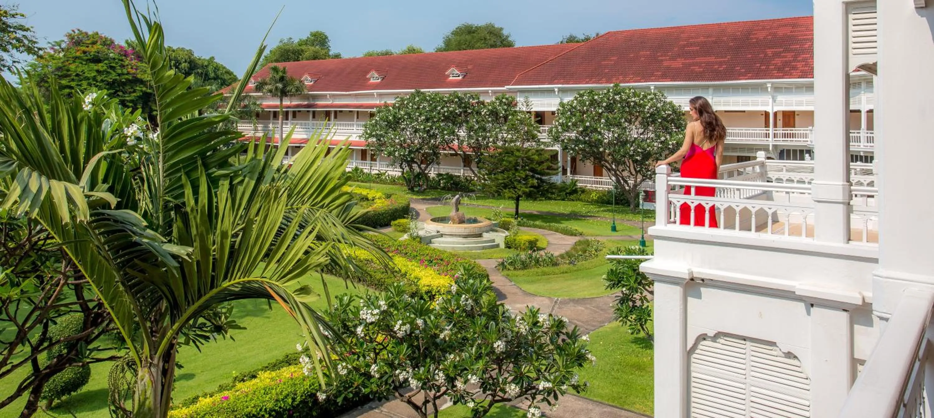 Garden in Centara Grand Beach Resort & Villas Hua Hin