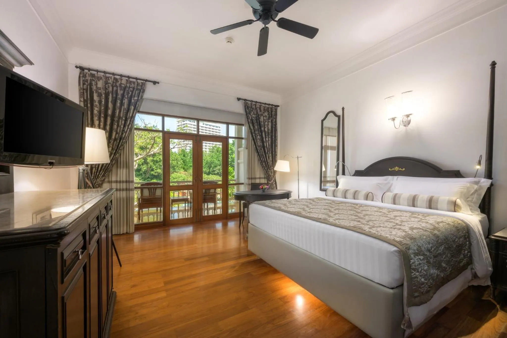 Photo of the whole room, Bed in Centara Grand Beach Resort & Villas Hua Hin