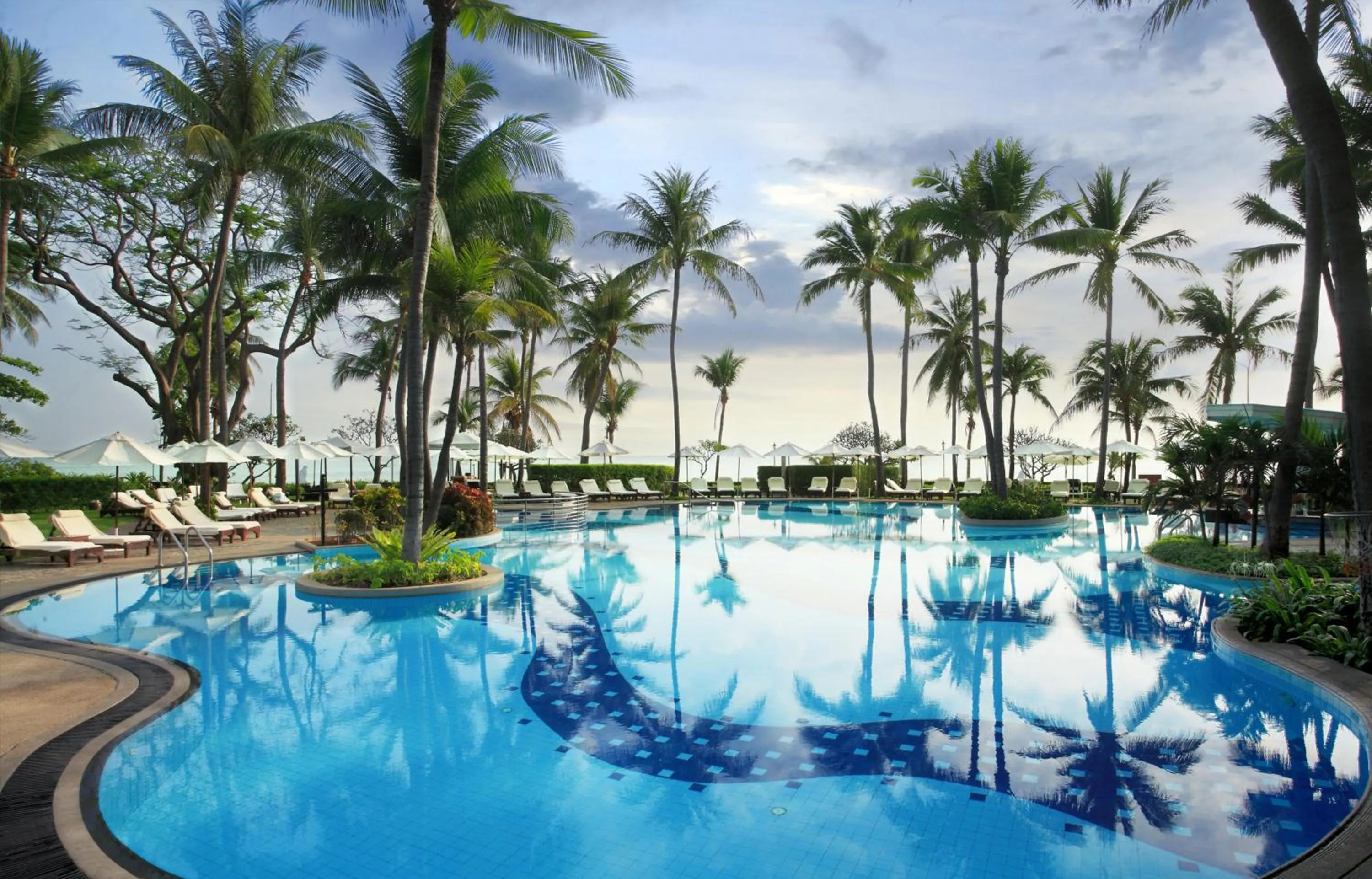 Swimming pool in Centara Grand Beach Resort & Villas Hua Hin