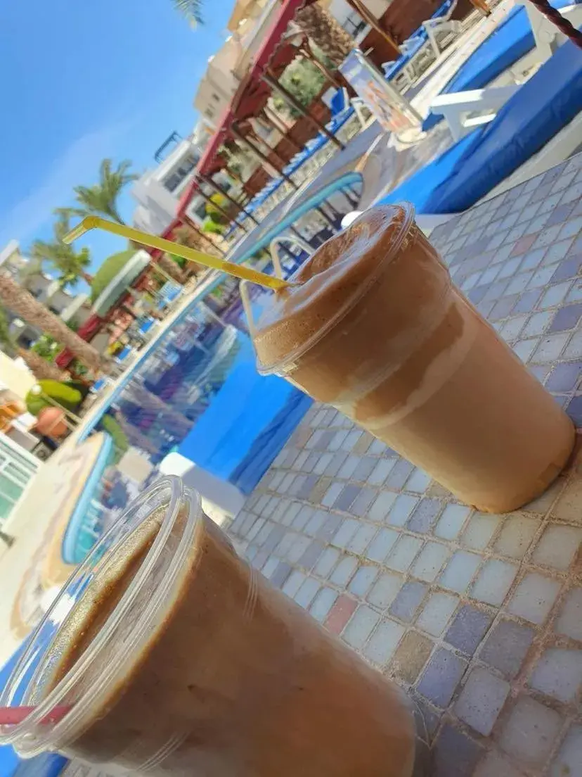 Swimming pool in M. Moniatis Hotel Swimming pool in M. Moniatis Hotel