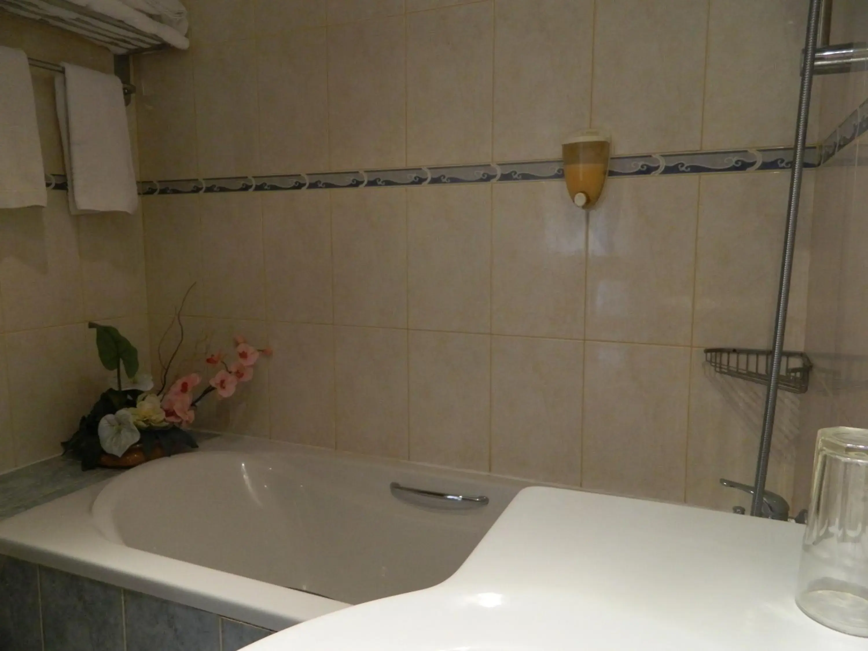 Bathroom in M. Moniatis Hotel Bathroom in M. Moniatis Hotel