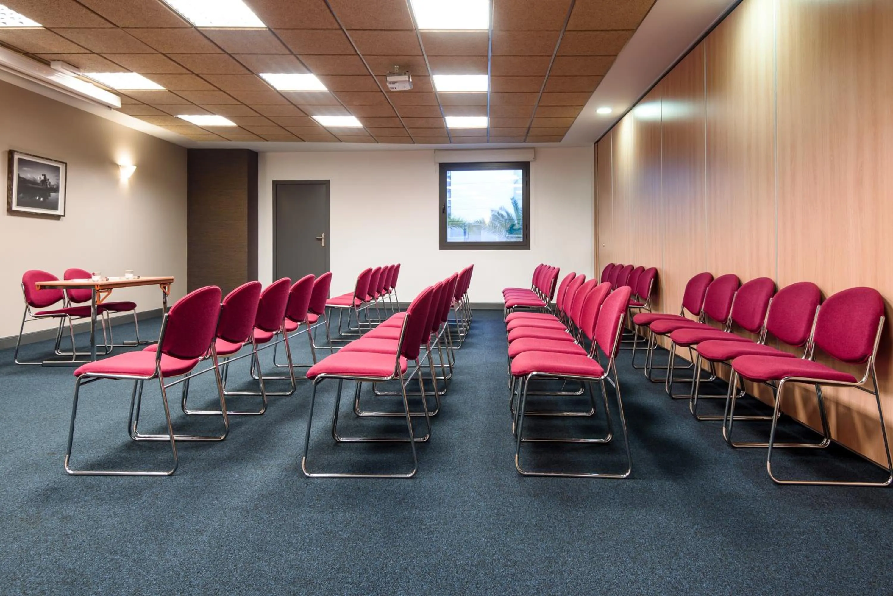 Business facilities in Ibis Bilbao Centro