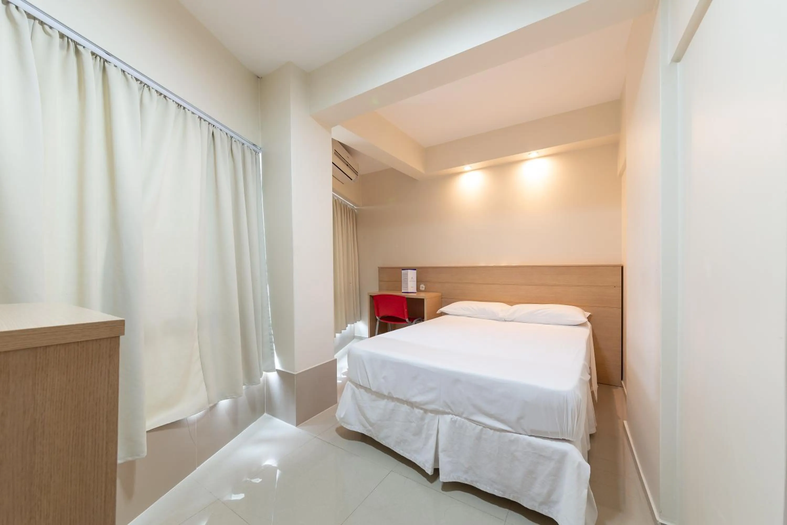 Bed in Slim São José Zion