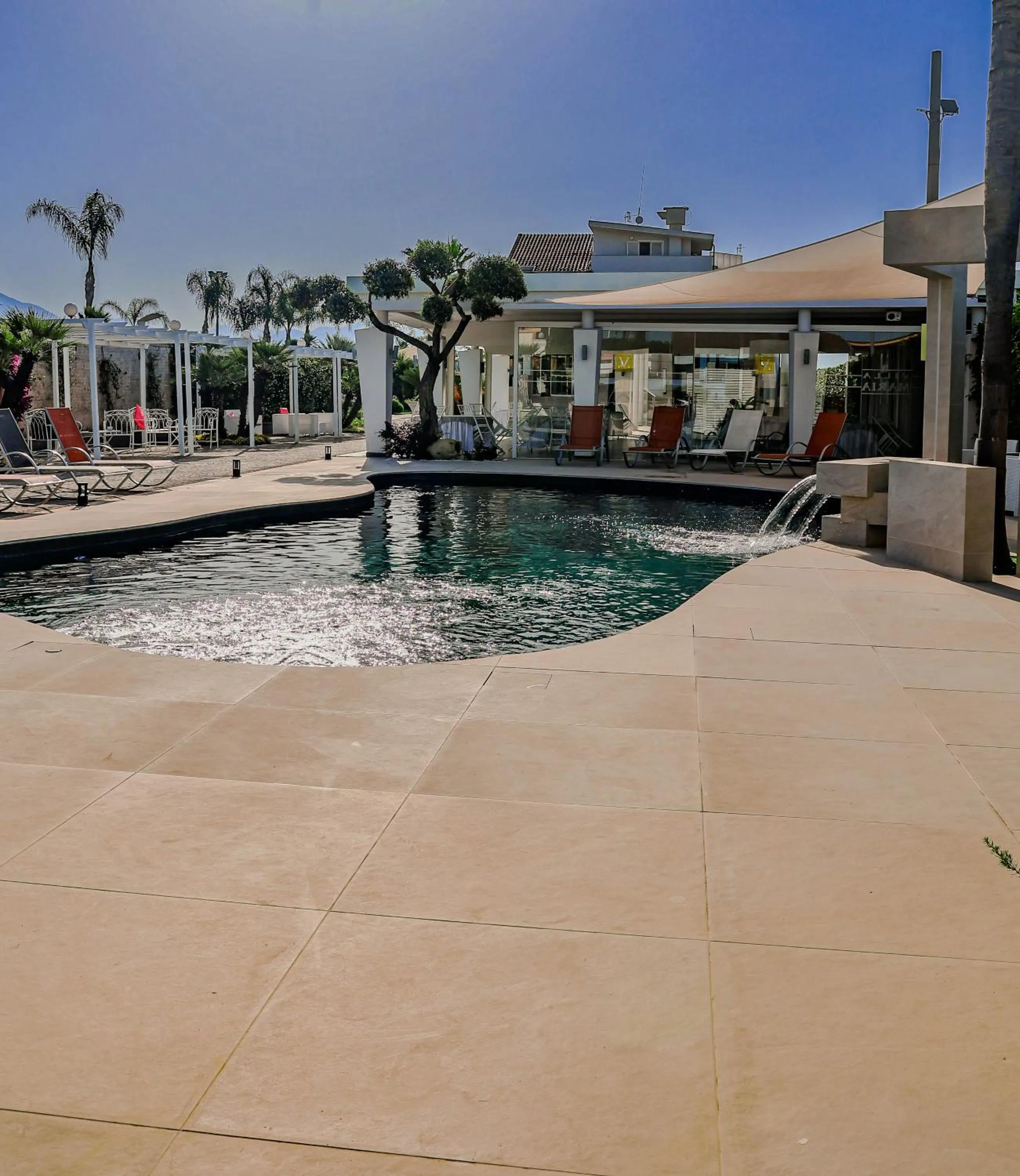 Swimming pool in Hotel Nelton