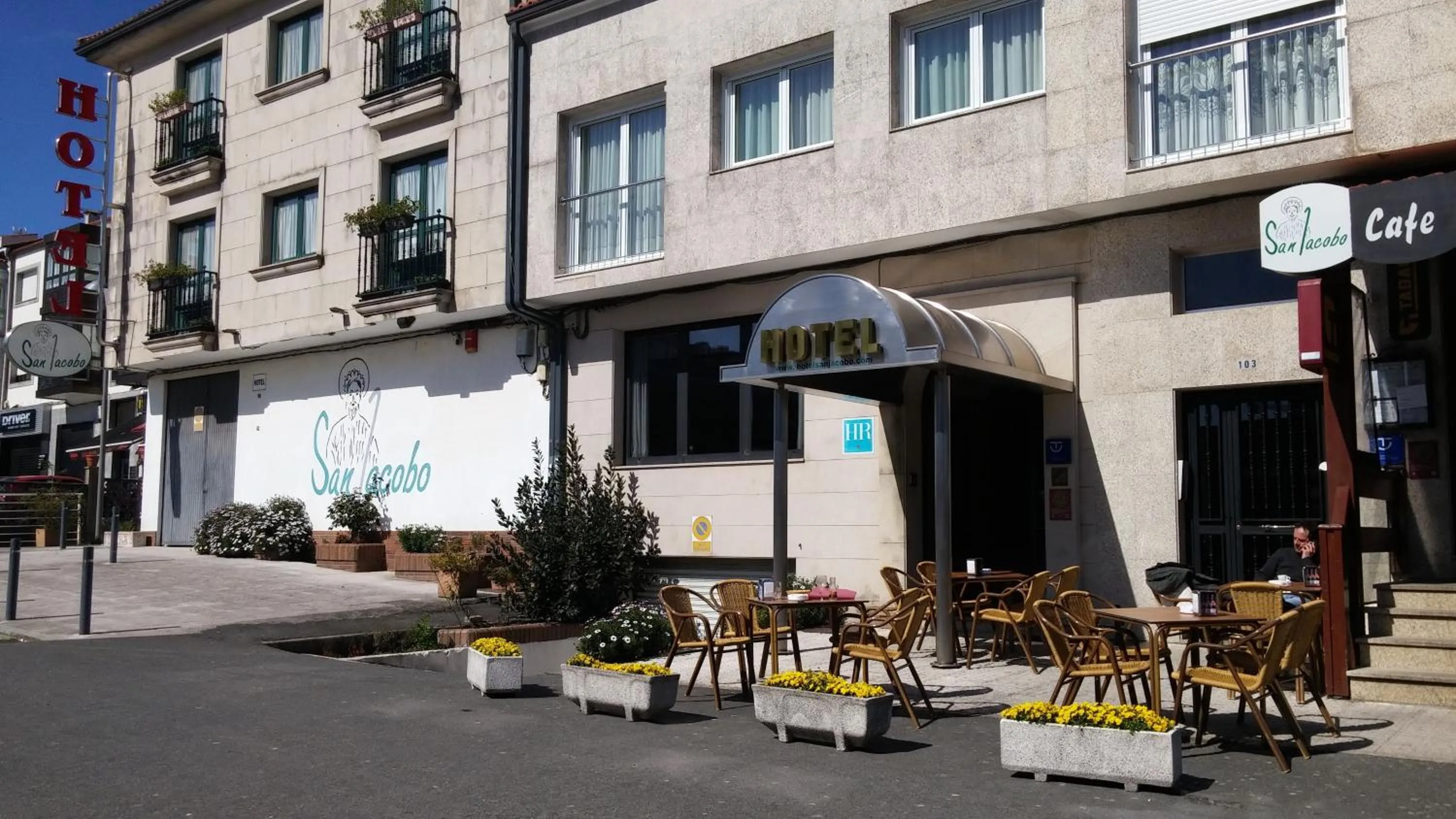 Facade/entrance in Hotel San Jacobo