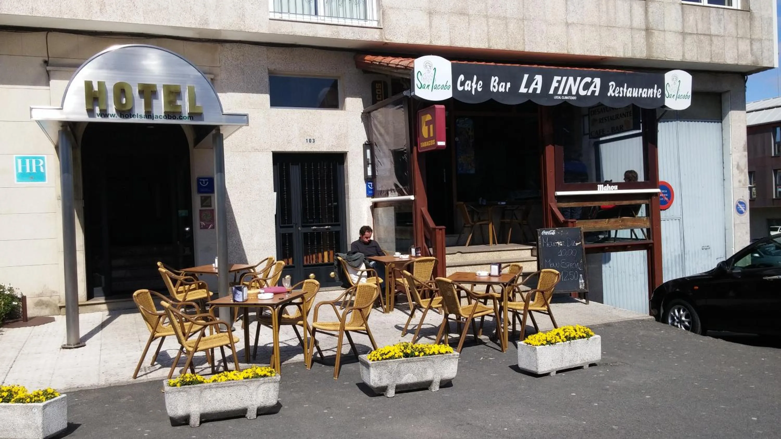 Facade/entrance in Hotel San Jacobo