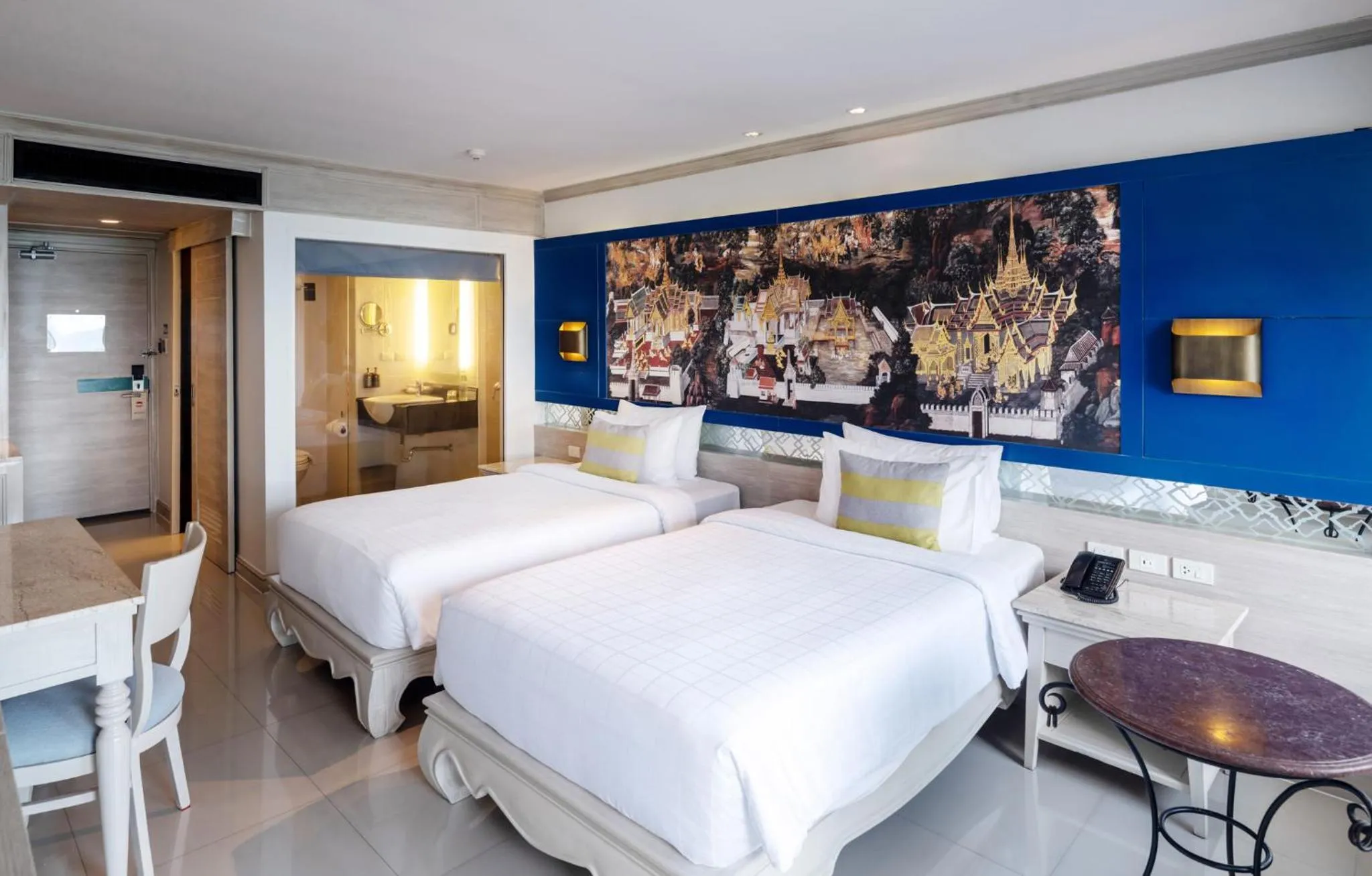 Bed in Novotel Phuket Resort