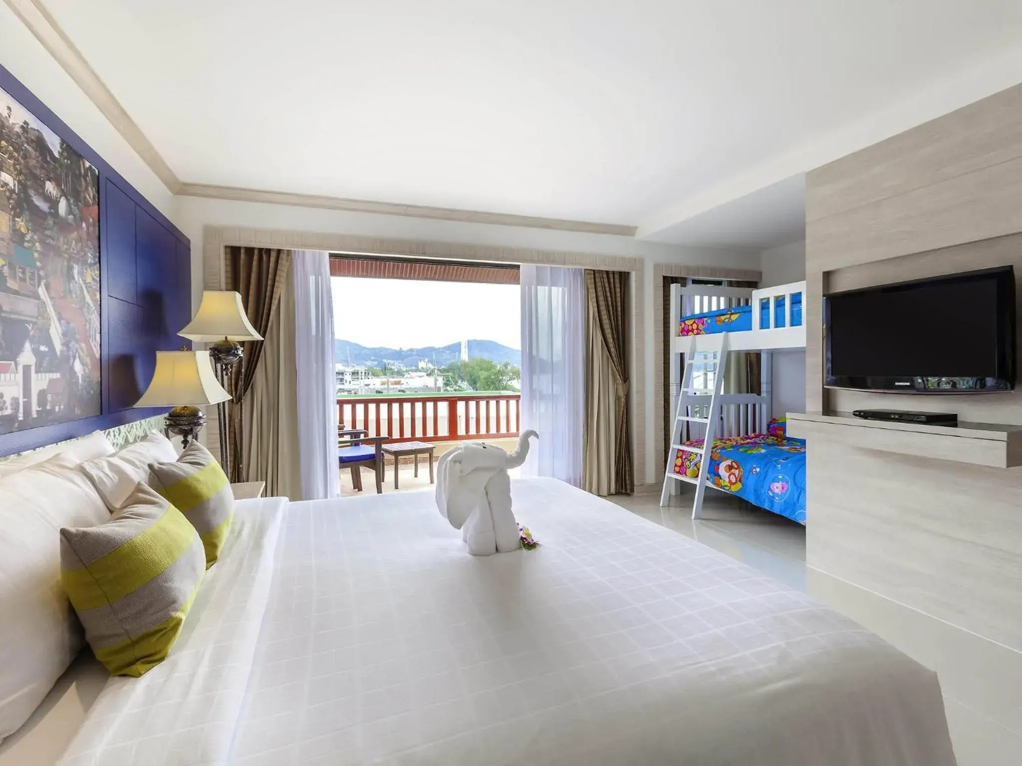 Family Room with One Queen Bed and One Bunk Bed in Novotel Phuket Resort Family Room with One Queen Bed and One Bunk Bed in Novotel Phuket Resort