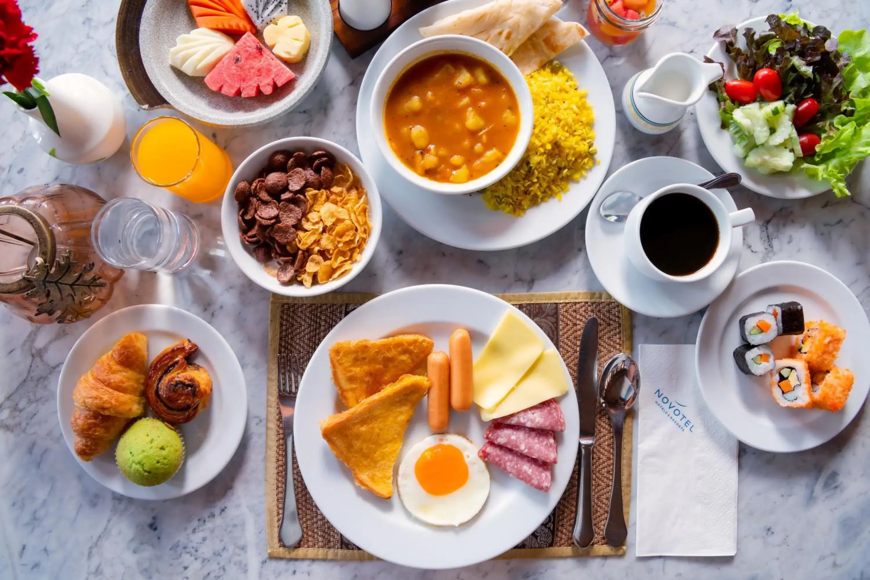 Food and drinks in Novotel Phuket Resort Food and drinks in Novotel Phuket Resort