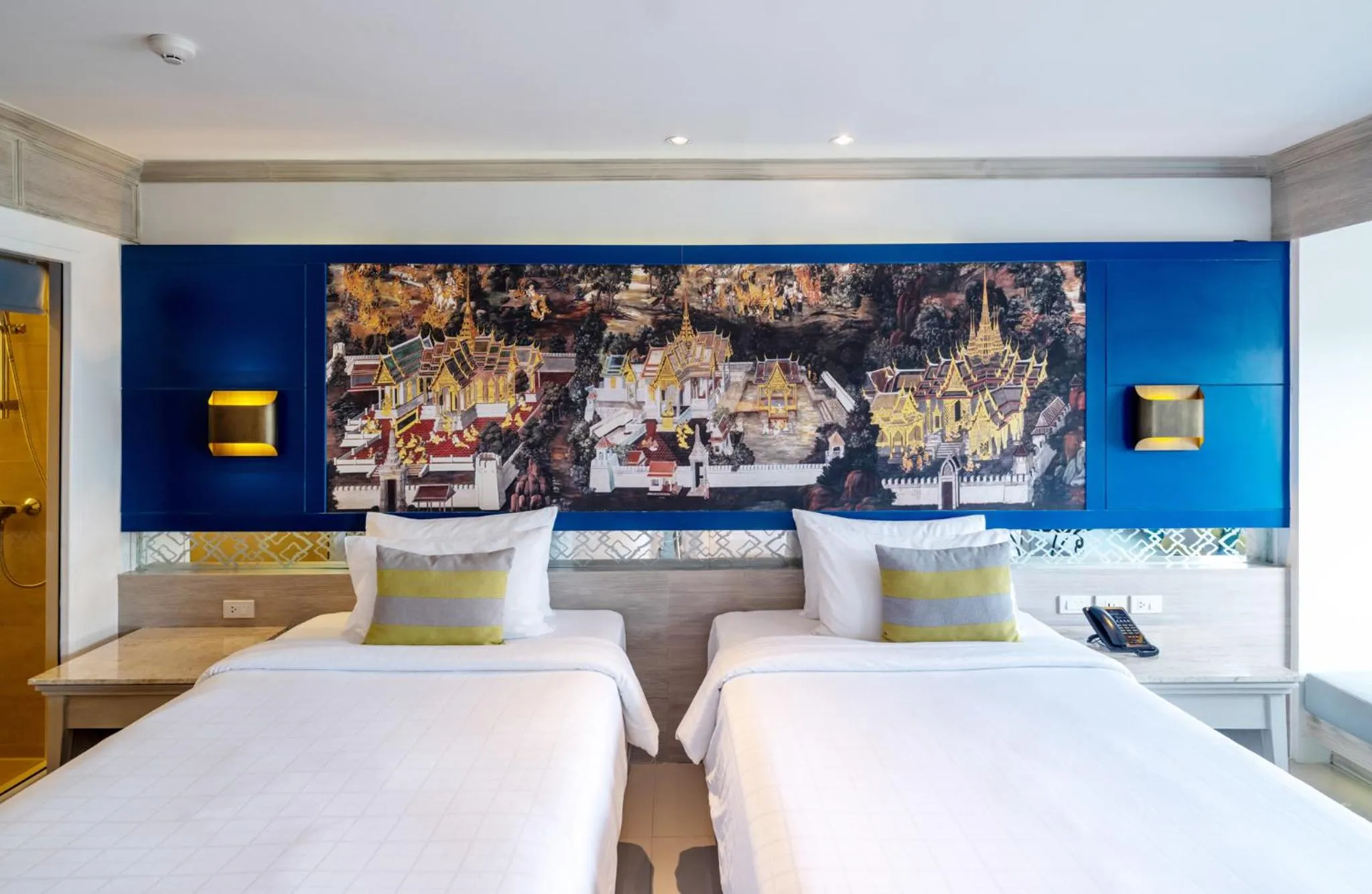 Bed in Novotel Phuket Resort