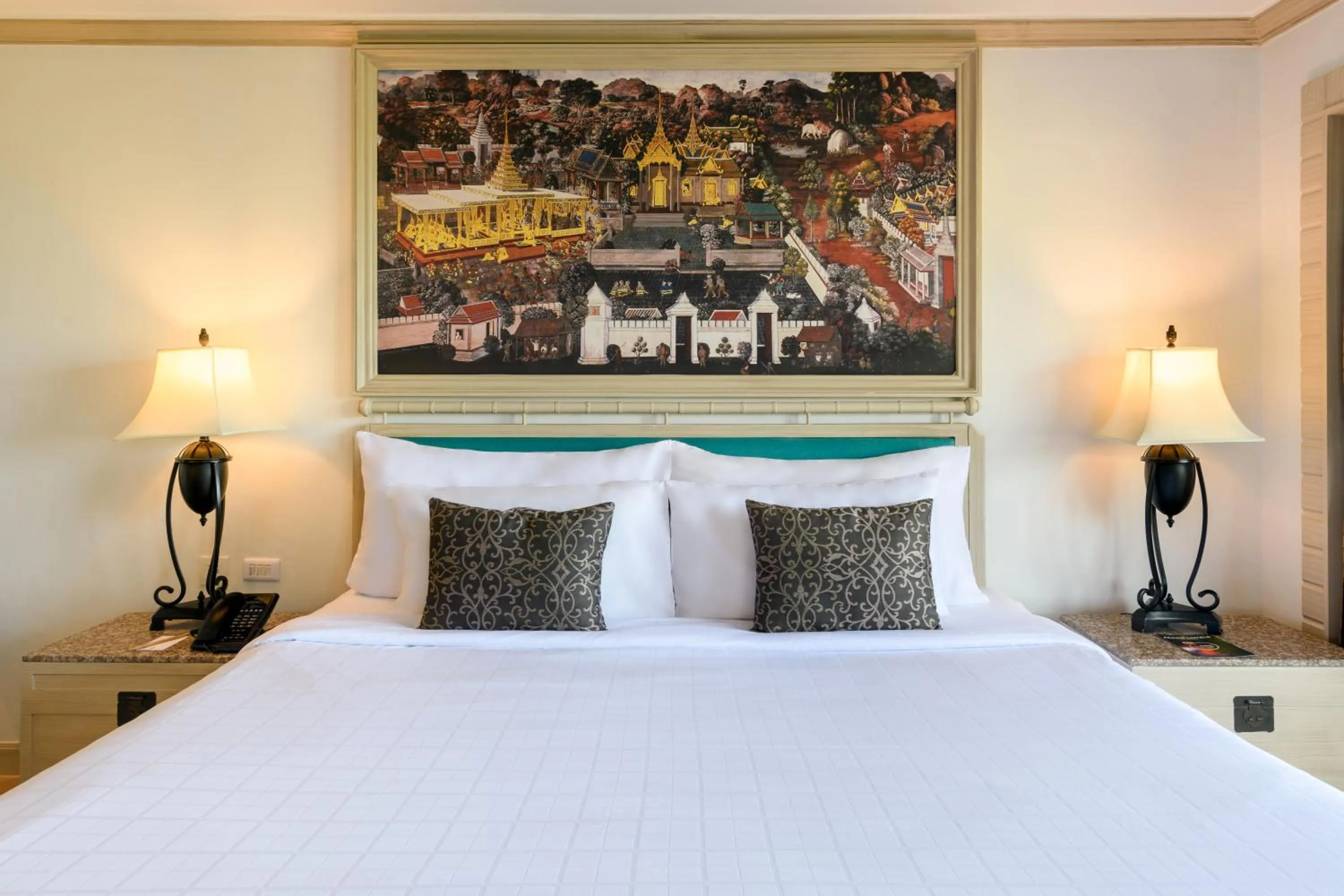 Bedroom, Bed in Novotel Phuket Resort