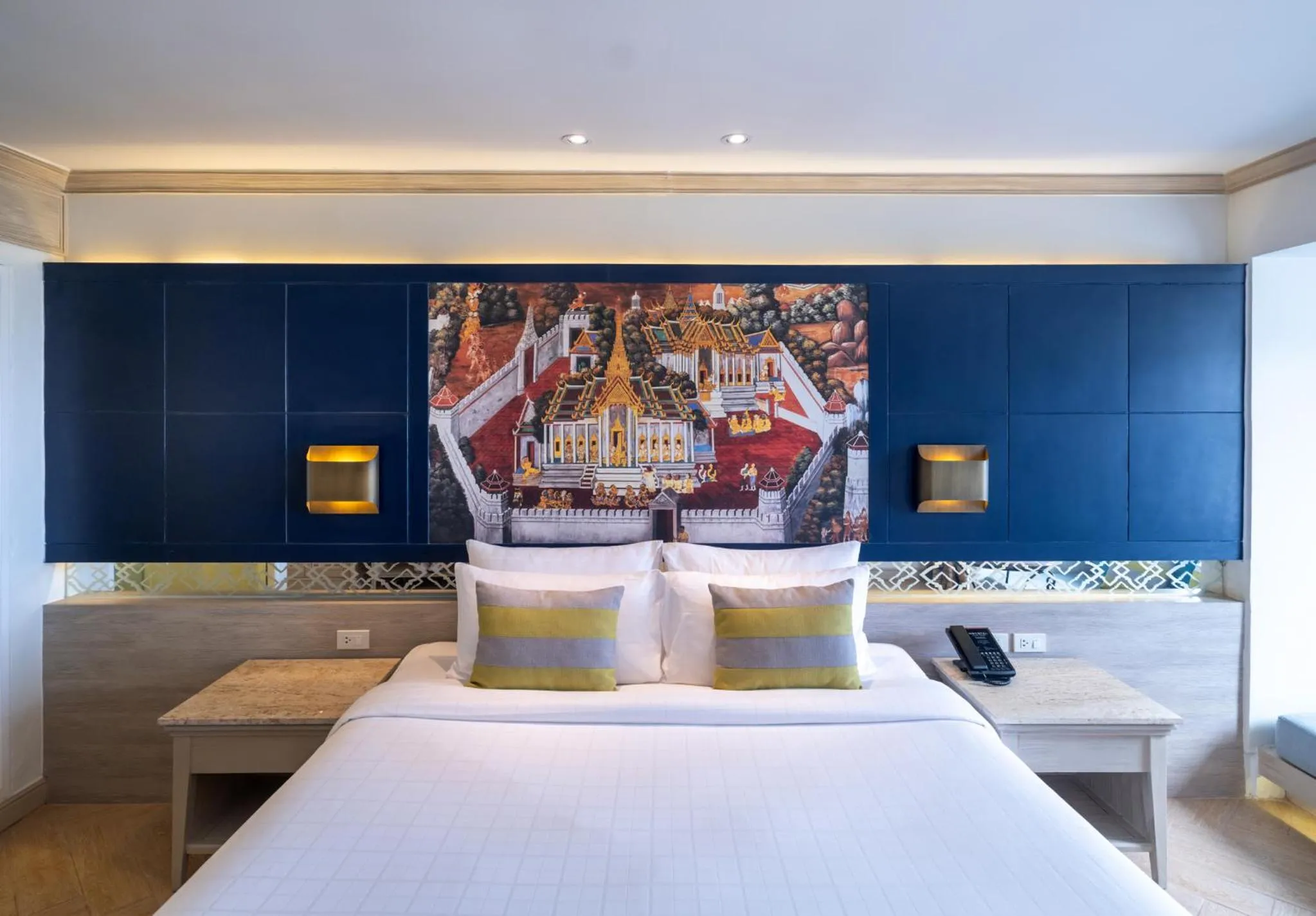 Bed in Novotel Phuket Resort