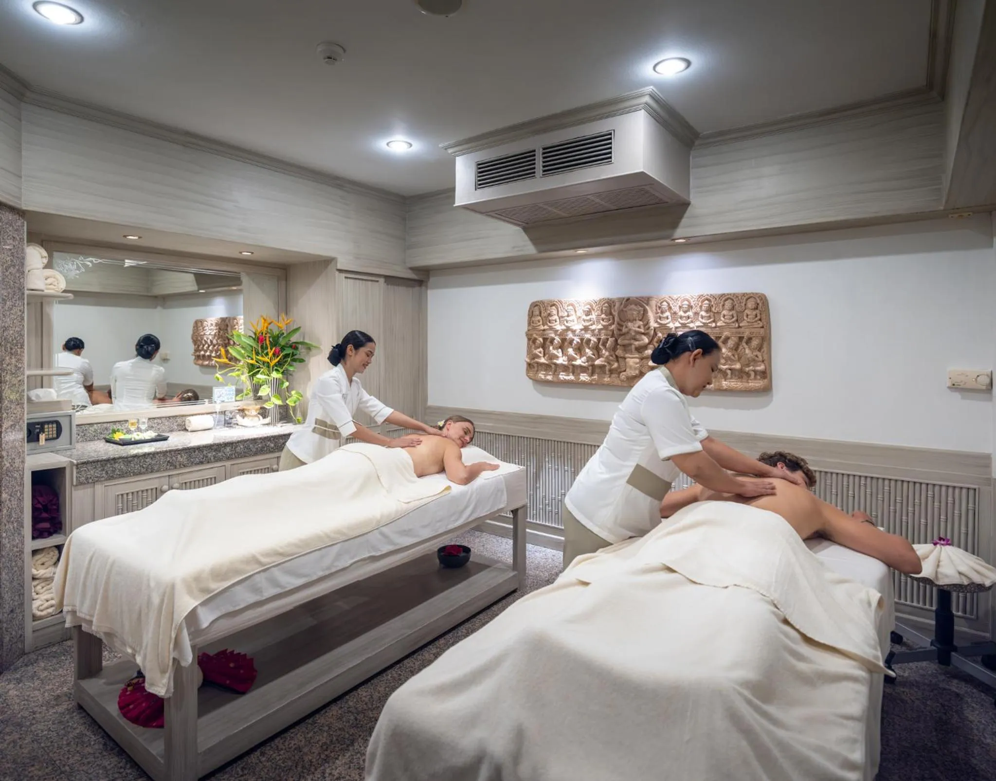 Massage in Novotel Phuket Resort