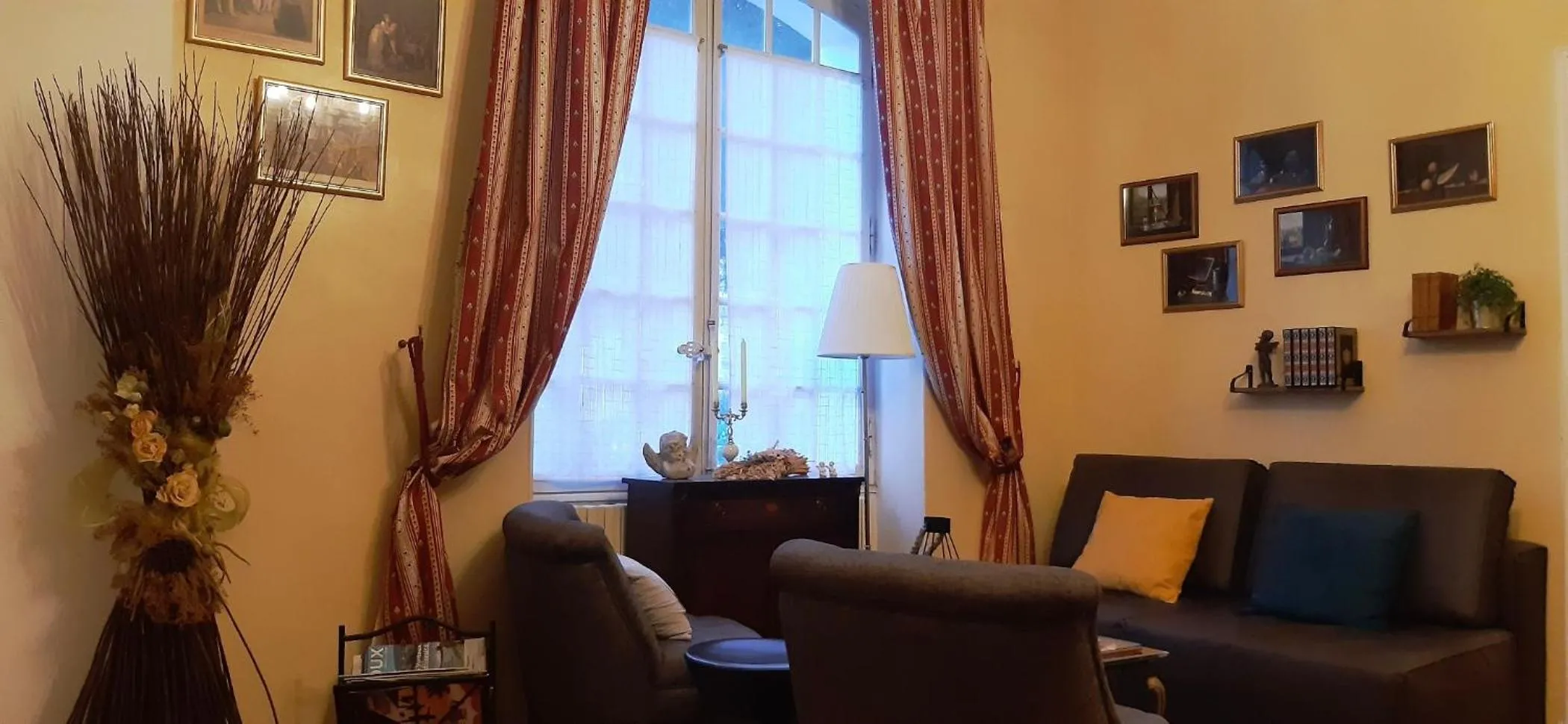 Living room in Hôtel Le Siècle
