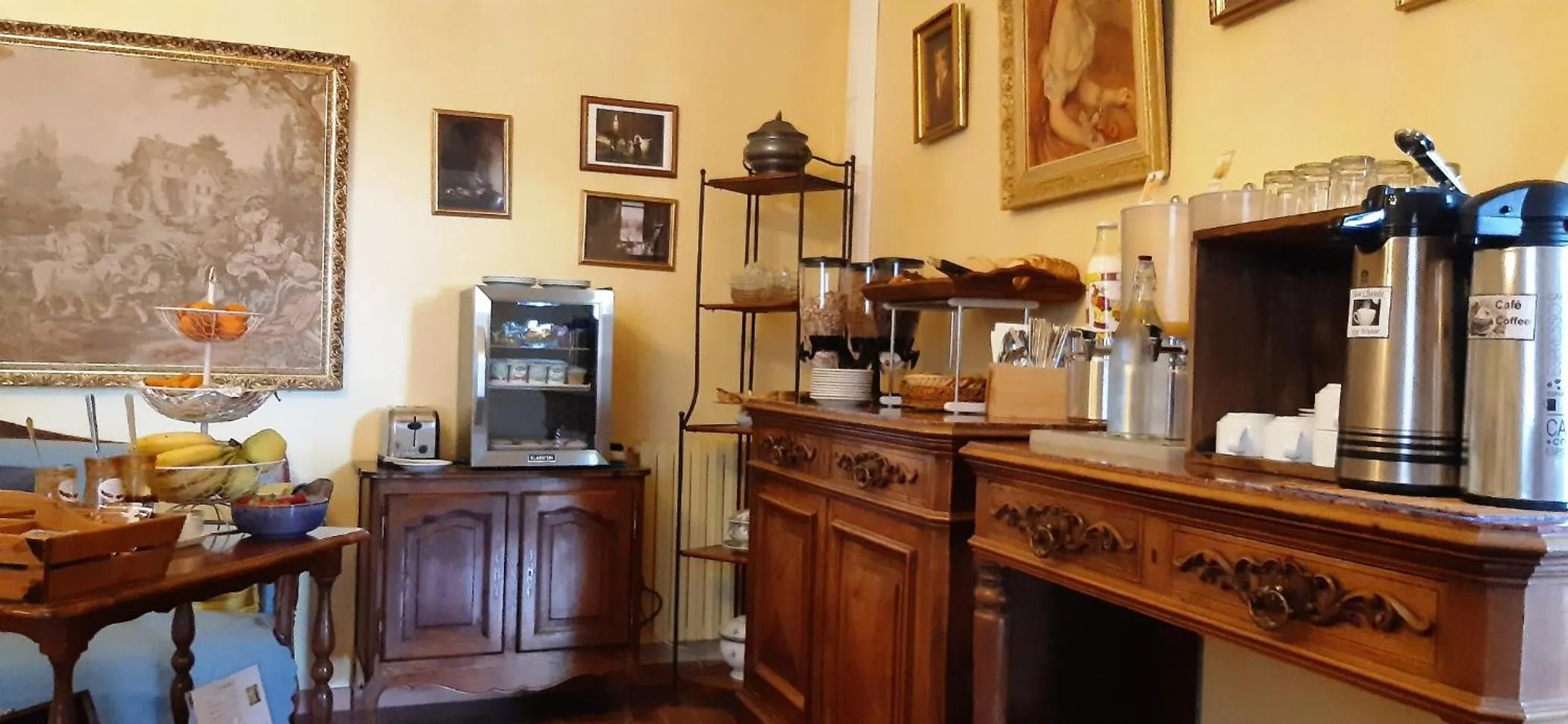 Breakfast in Hôtel Le Siècle