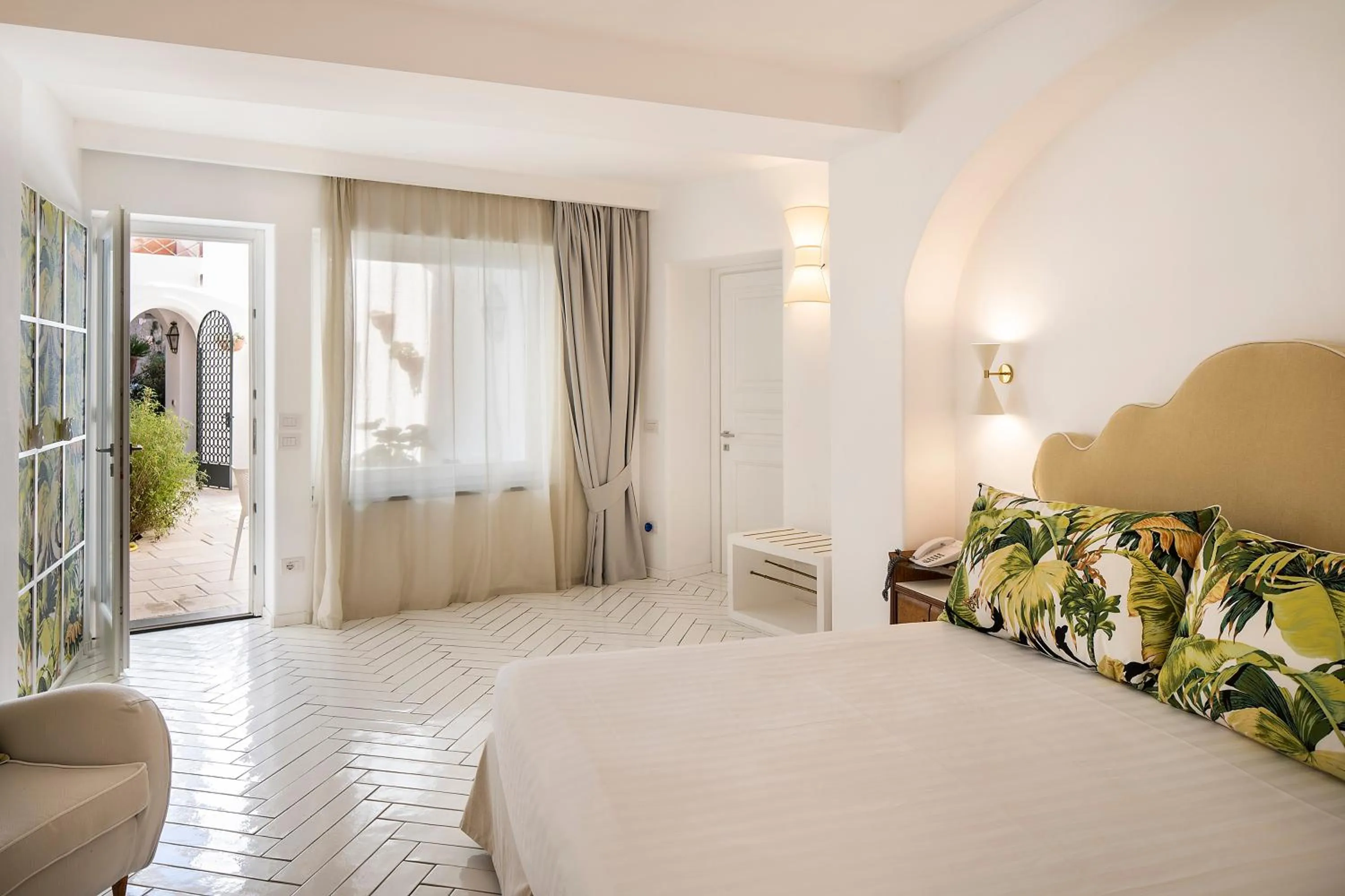 Bed in Botania Relais & Spa - The Leading Hotels of the World